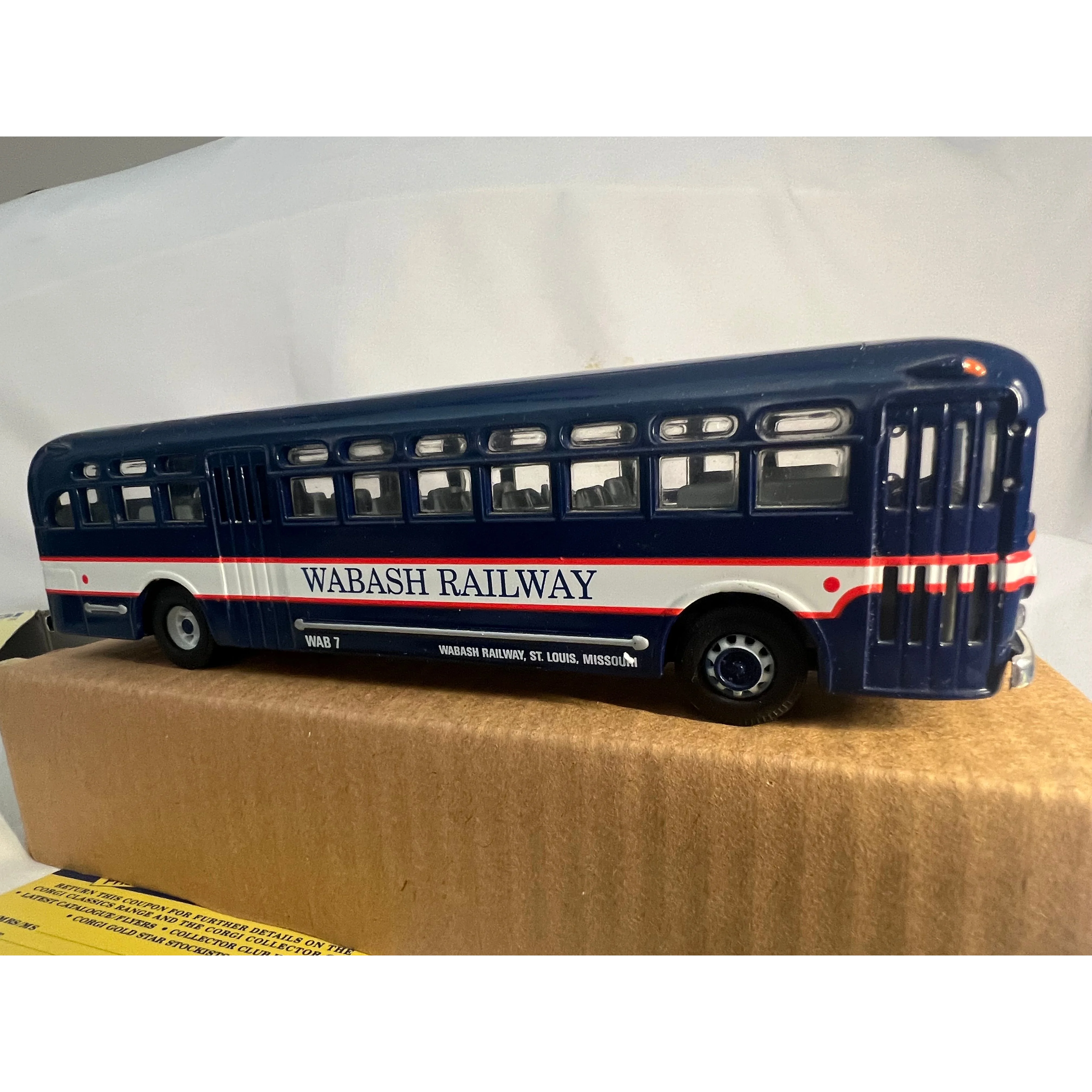 CORGI Classic WABASH RAILWAY GM 4507 - Image 2