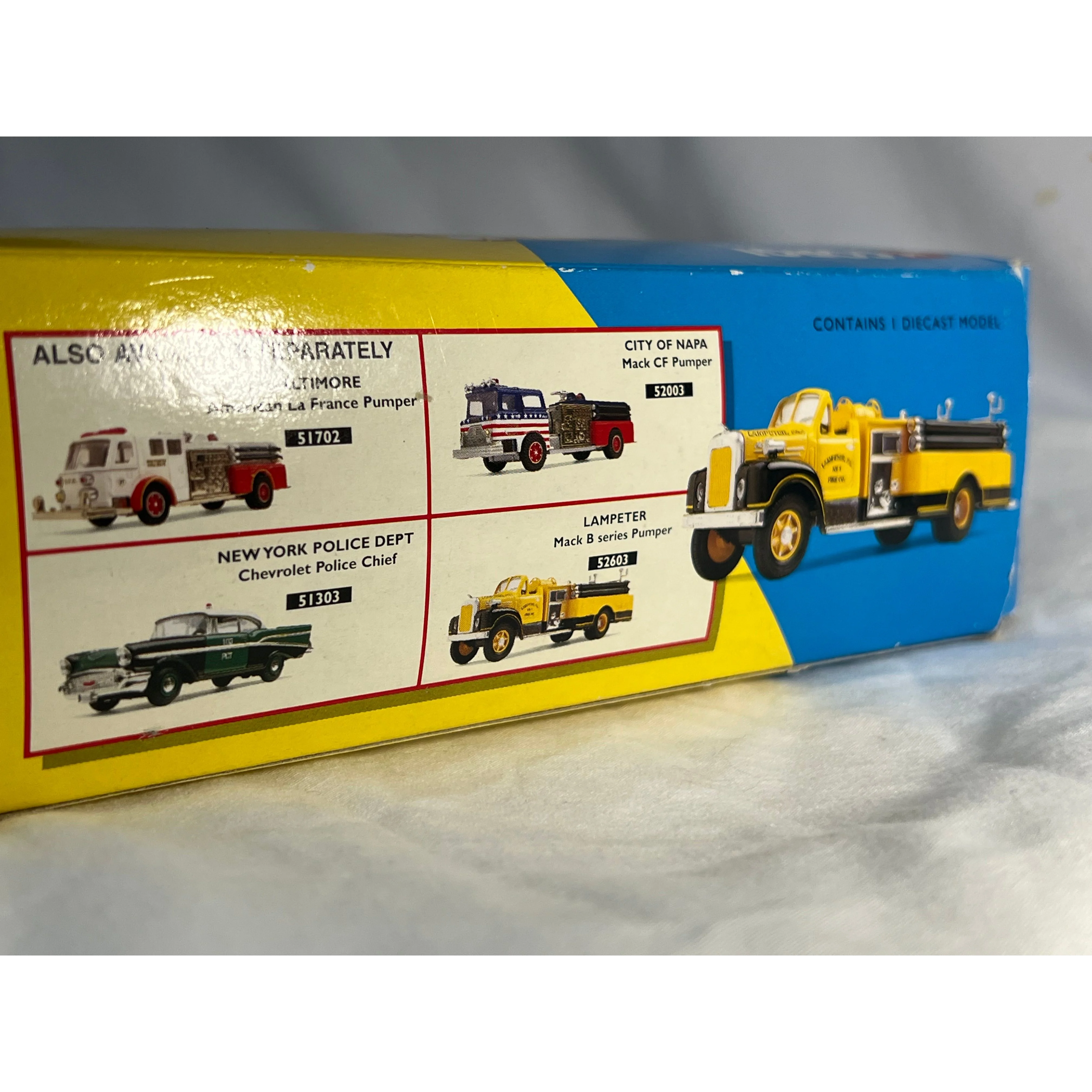 Corgi Classic Diecast Mack B Series Pumper Lampeter, PD NIB 52603 - Image 9