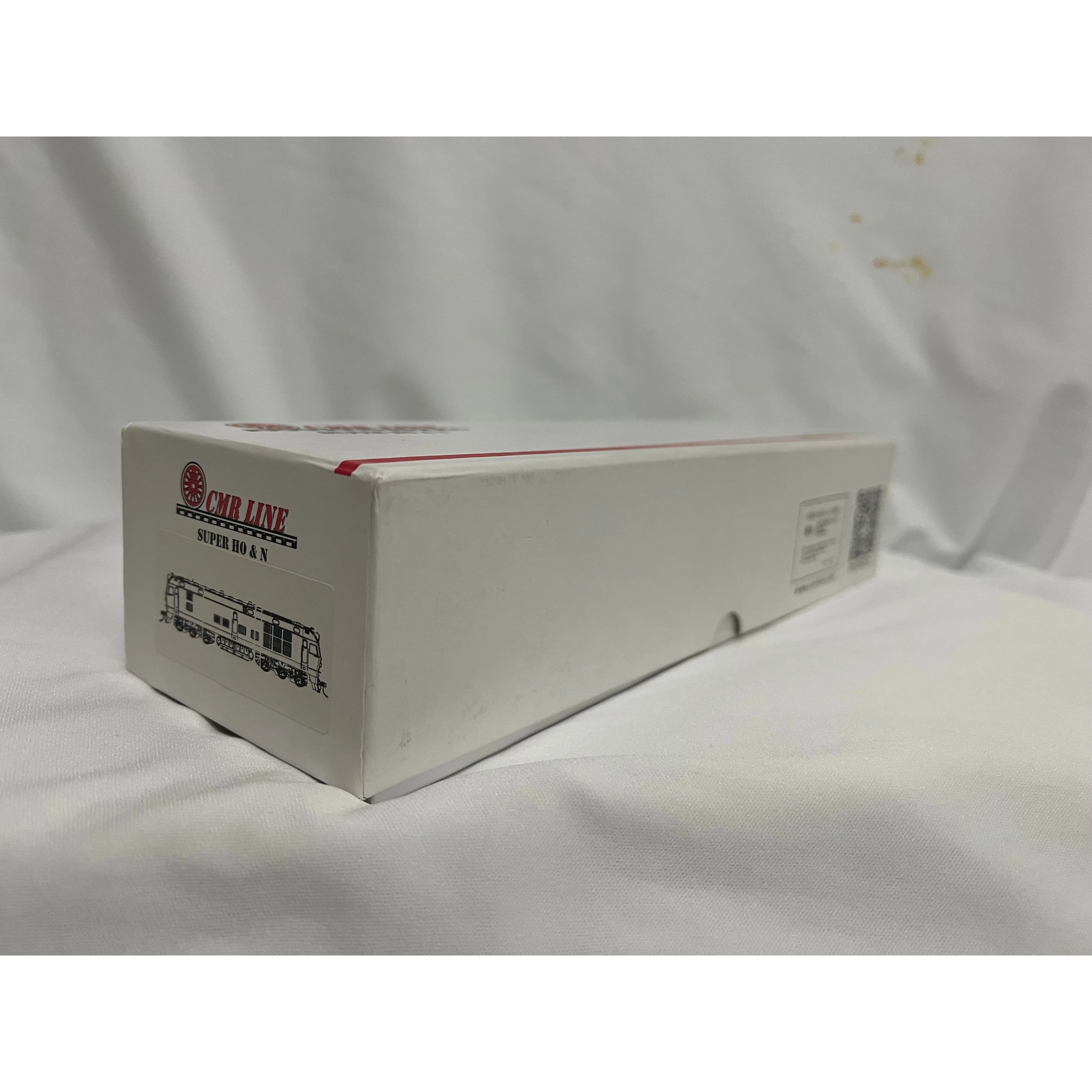 HO Scale CMR Line China Railway DF4D Locomotive — photo 11