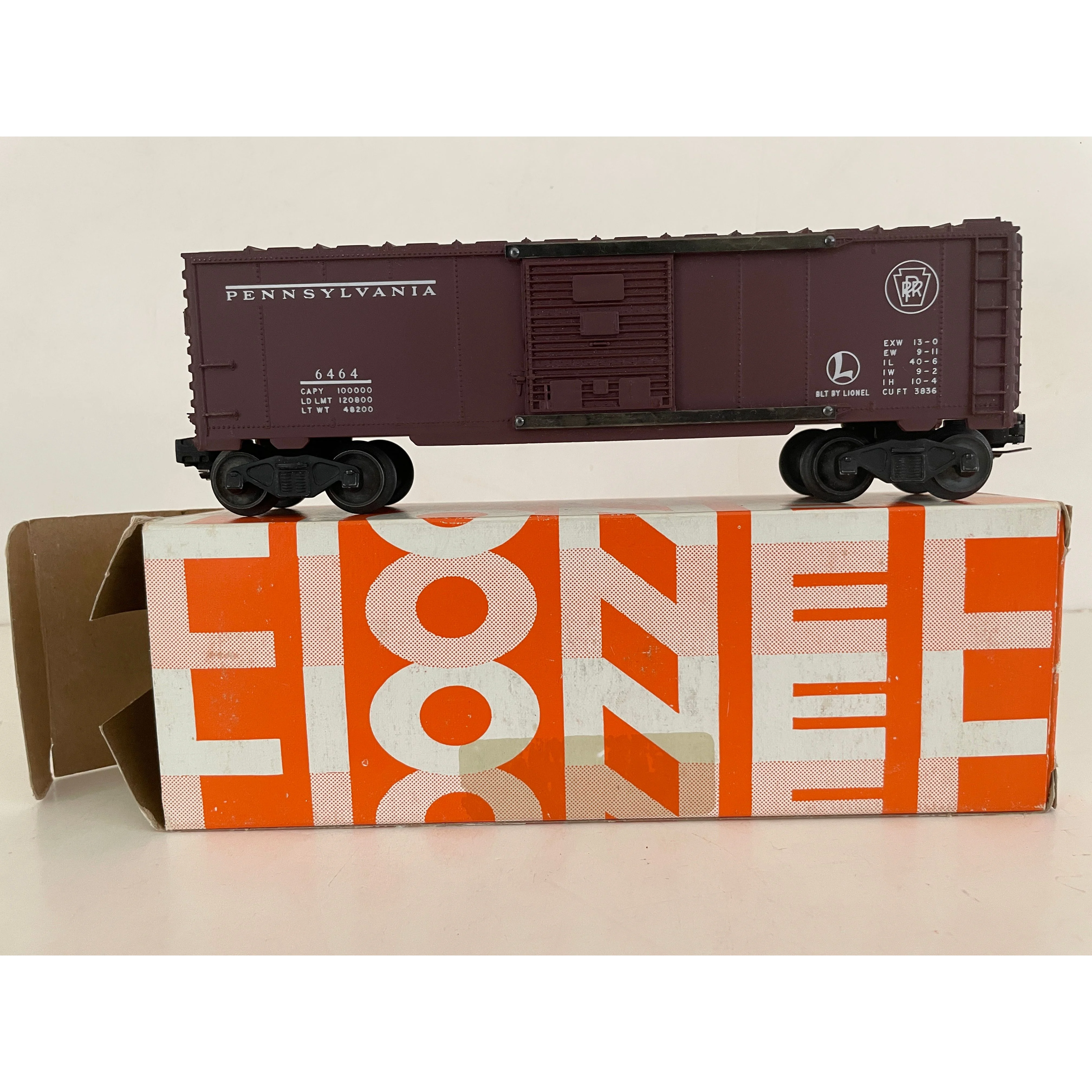 Lionel Postwar O gauge 6464-200 Pennsylvania Box Car in Original Hagerstown MD Box — photo 2