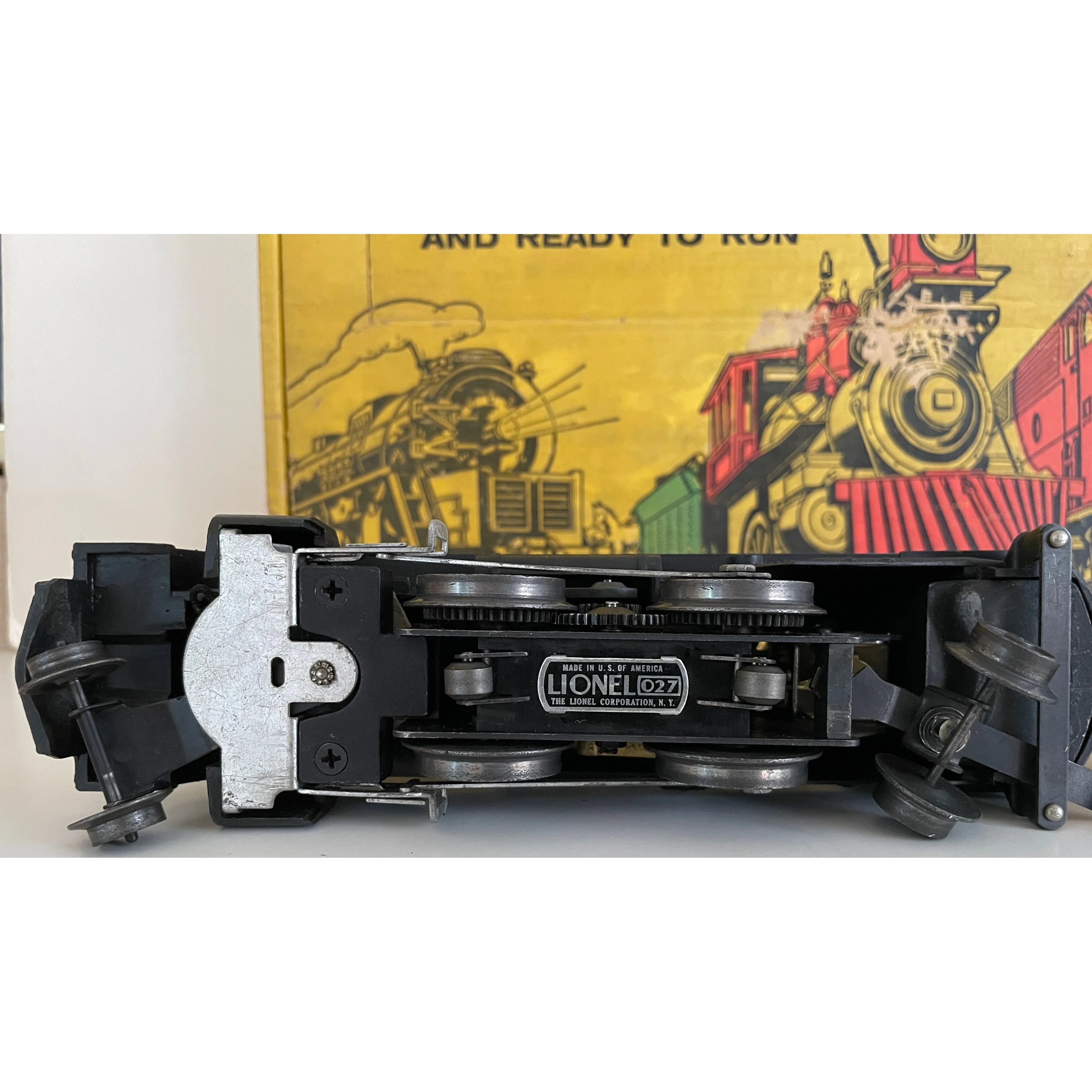 Lionel Postwar O Set #1613S with 247/247T B&O Steam Loco, 3 flats w/loads & caboose — photo 18