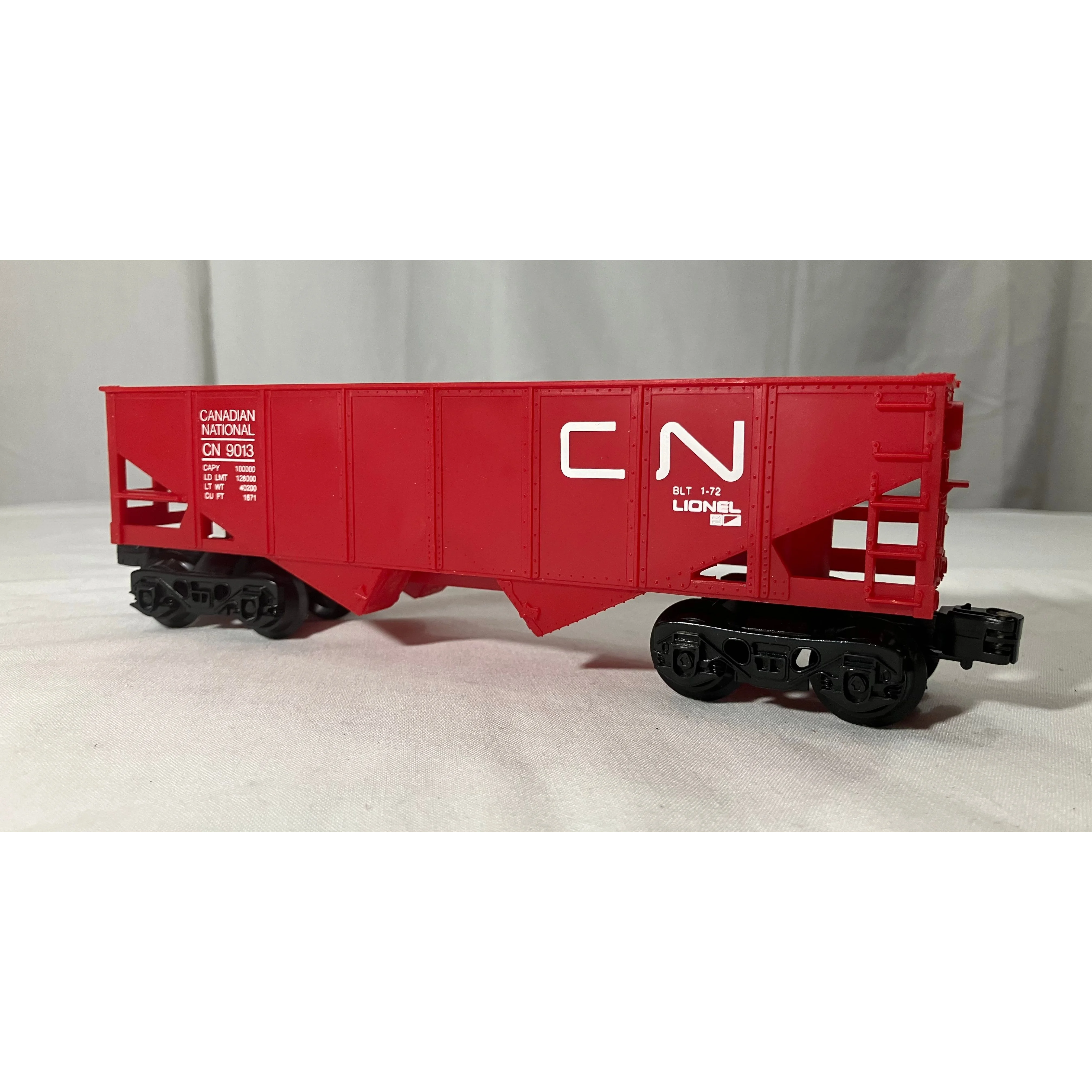 Lionel 6-9013 O scale 3-rail Canadian National Hopper