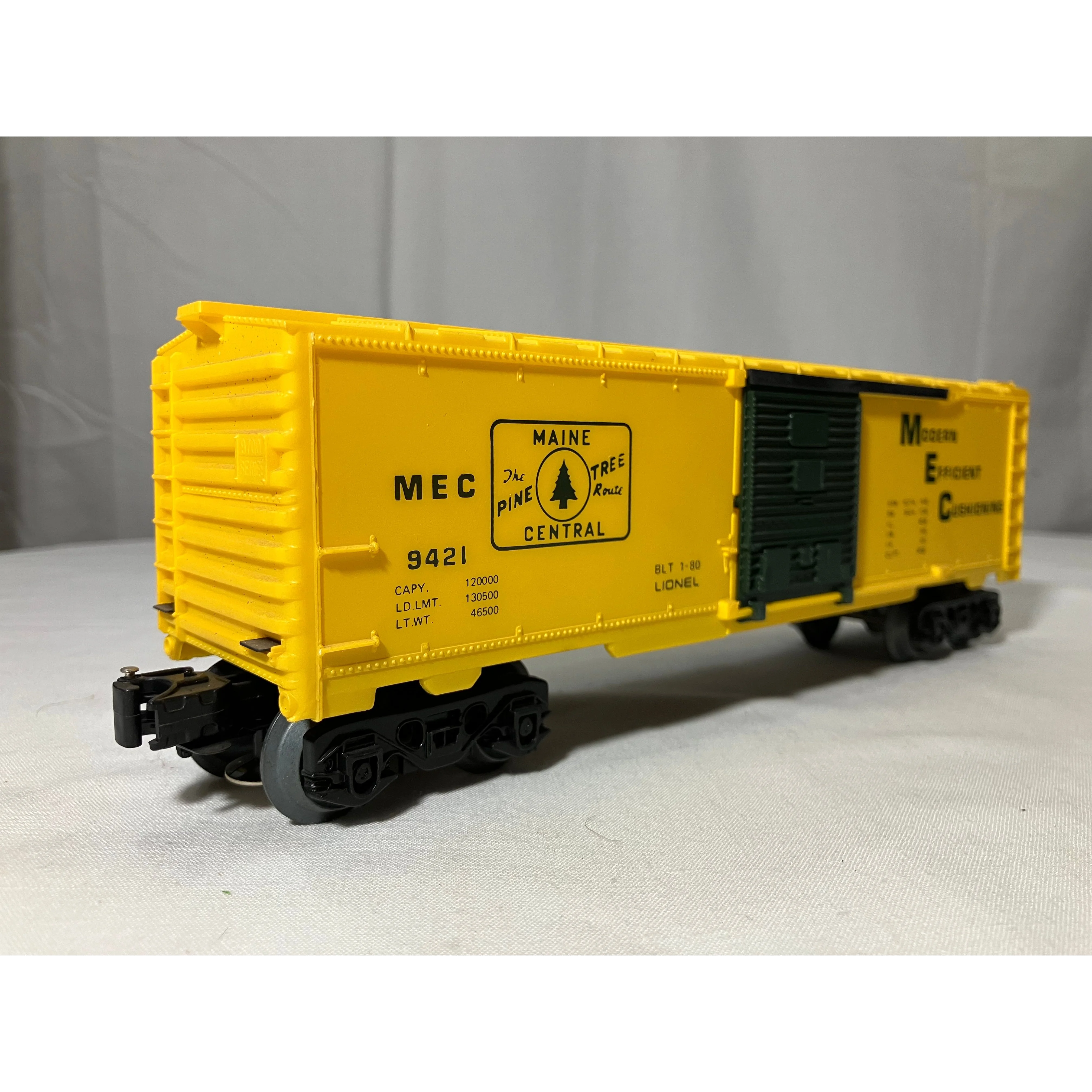 Lionel 6-9445 O scale 3-rail  Maine Central boxcar