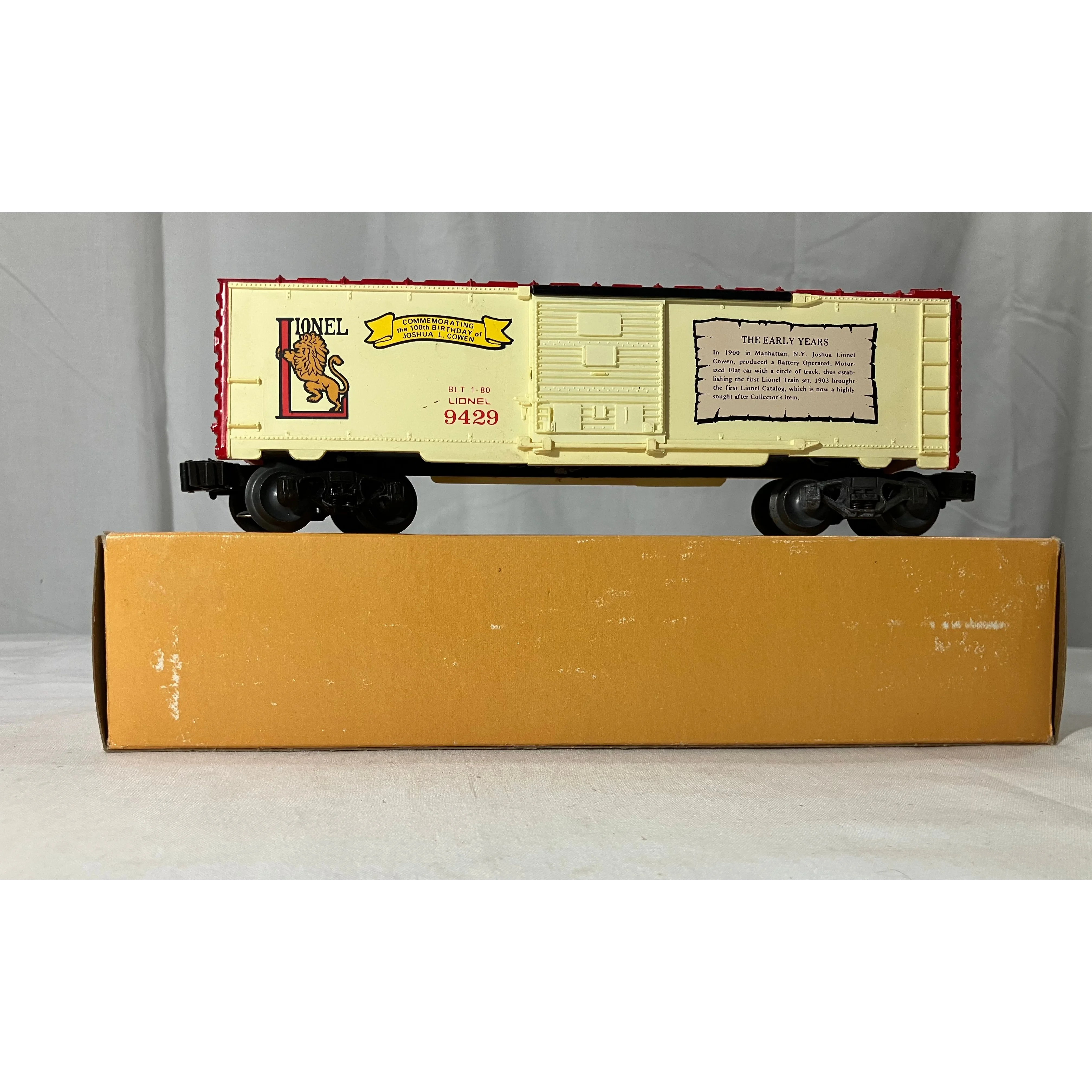 Lionel 6-9439 O scale 3-rail boxcar honoring Joshua Lionel Cowen’s 100th birthday — photo 3