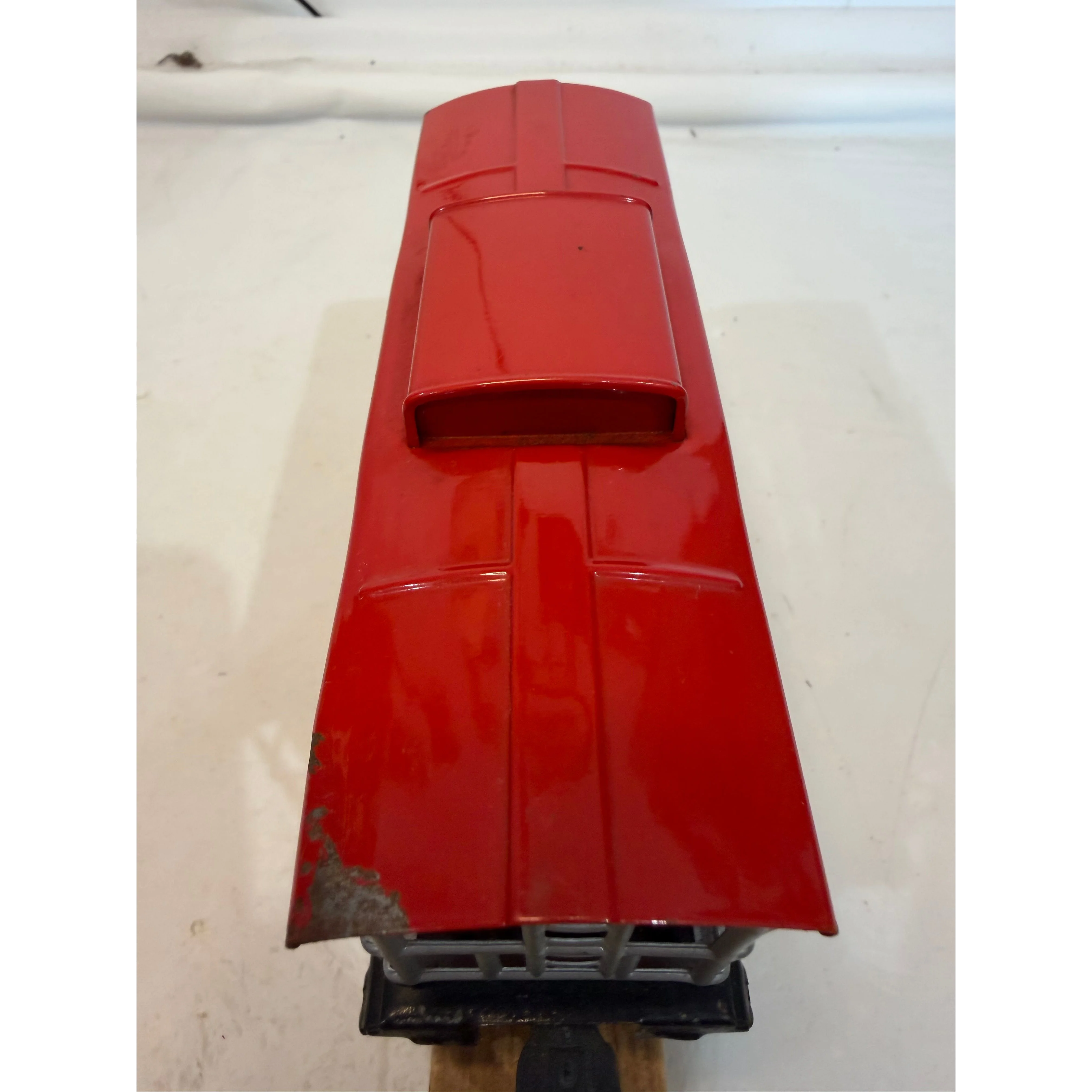 1 Lionel Tin Freight Car #1679 and 1 Lionel Tin Caboose #657 — photo 13