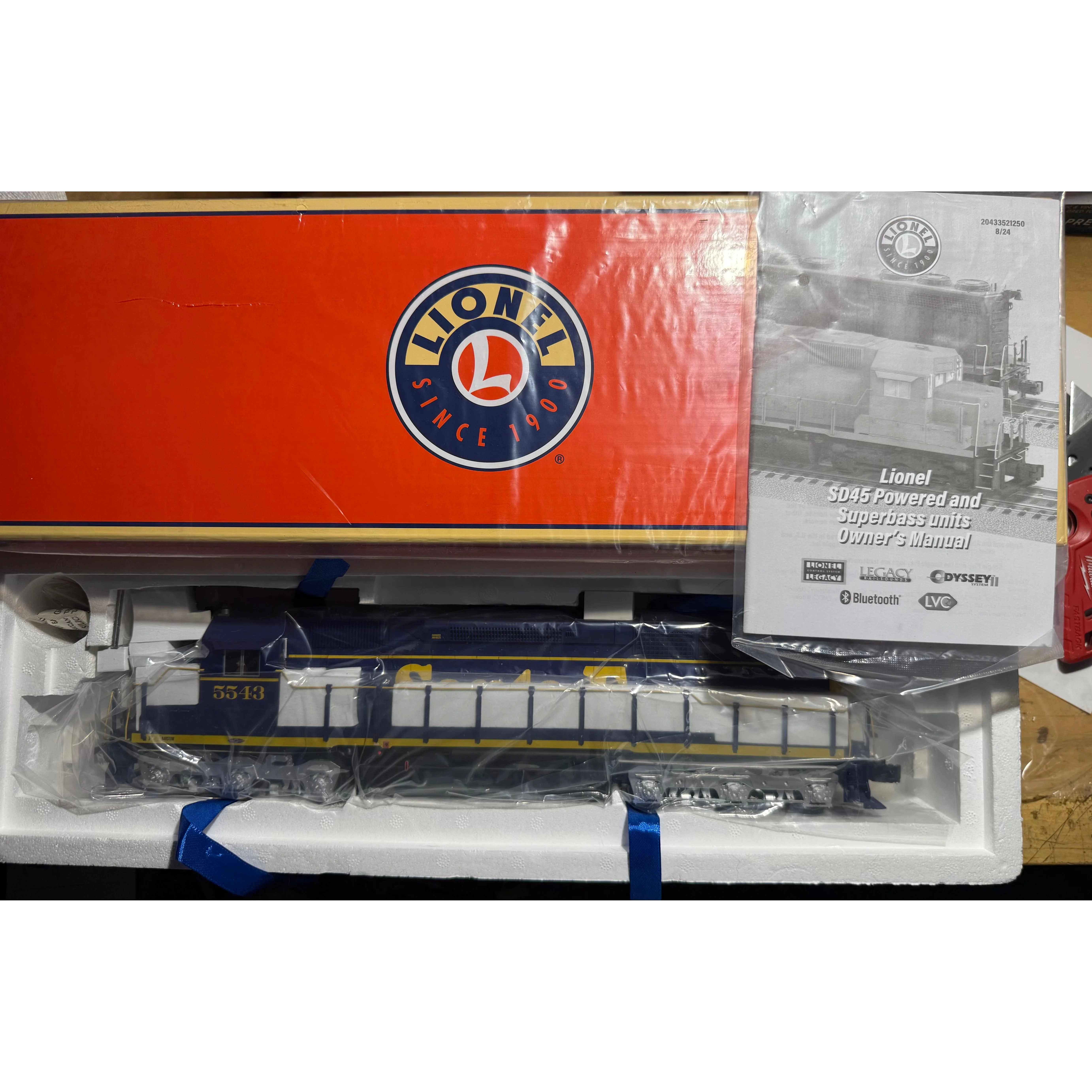 LIONEL 2433522 LEGACY SANTA FE SD45 #5534 - O SCALE - NEW and TESTED!! — photo 8