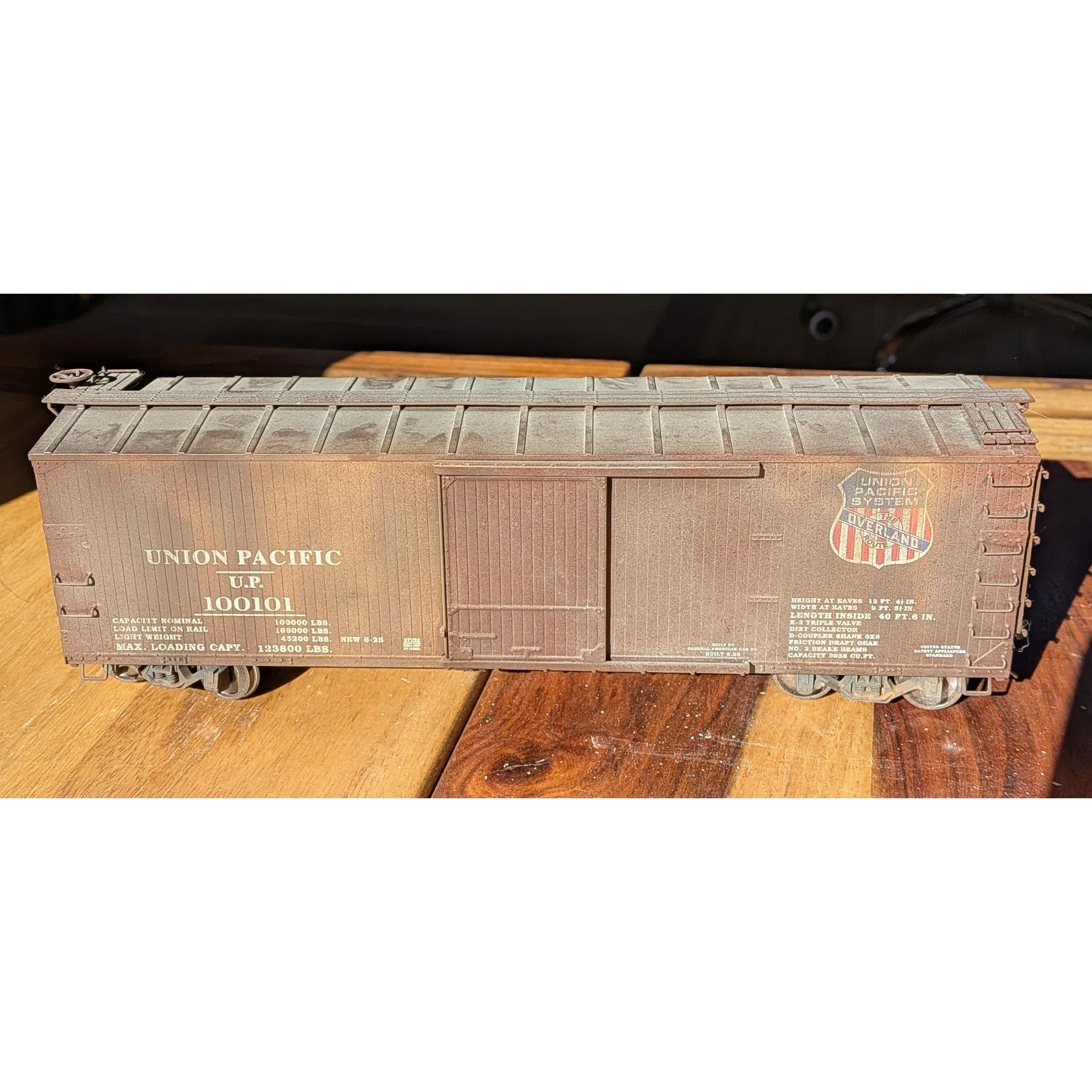Union Pacific 40' double sheath Boxcar