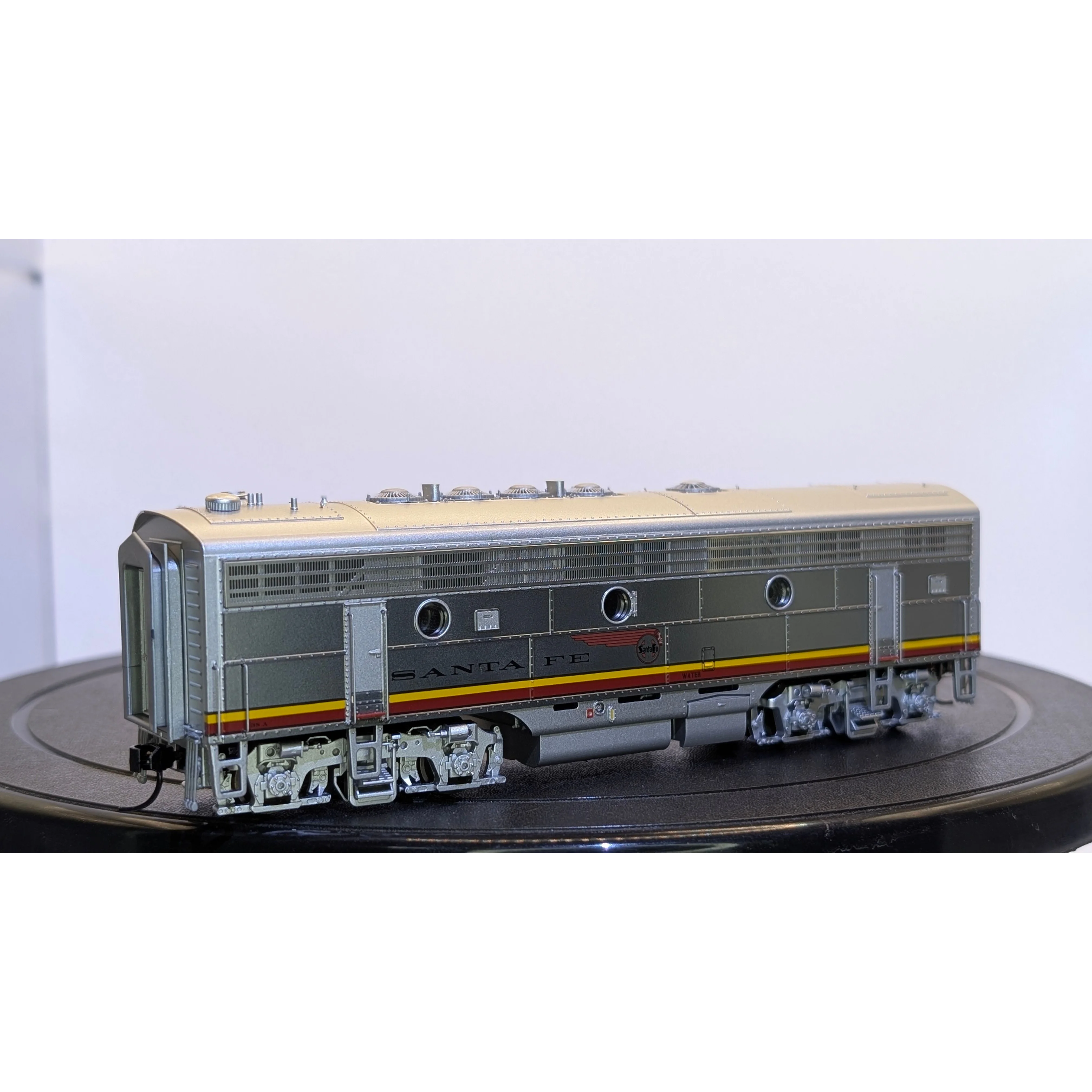 Walthers Proto 2000 Santa Fe F7 ABBA 38LABC Set w/Tsunami 2 DCC/Sound — photo 6
