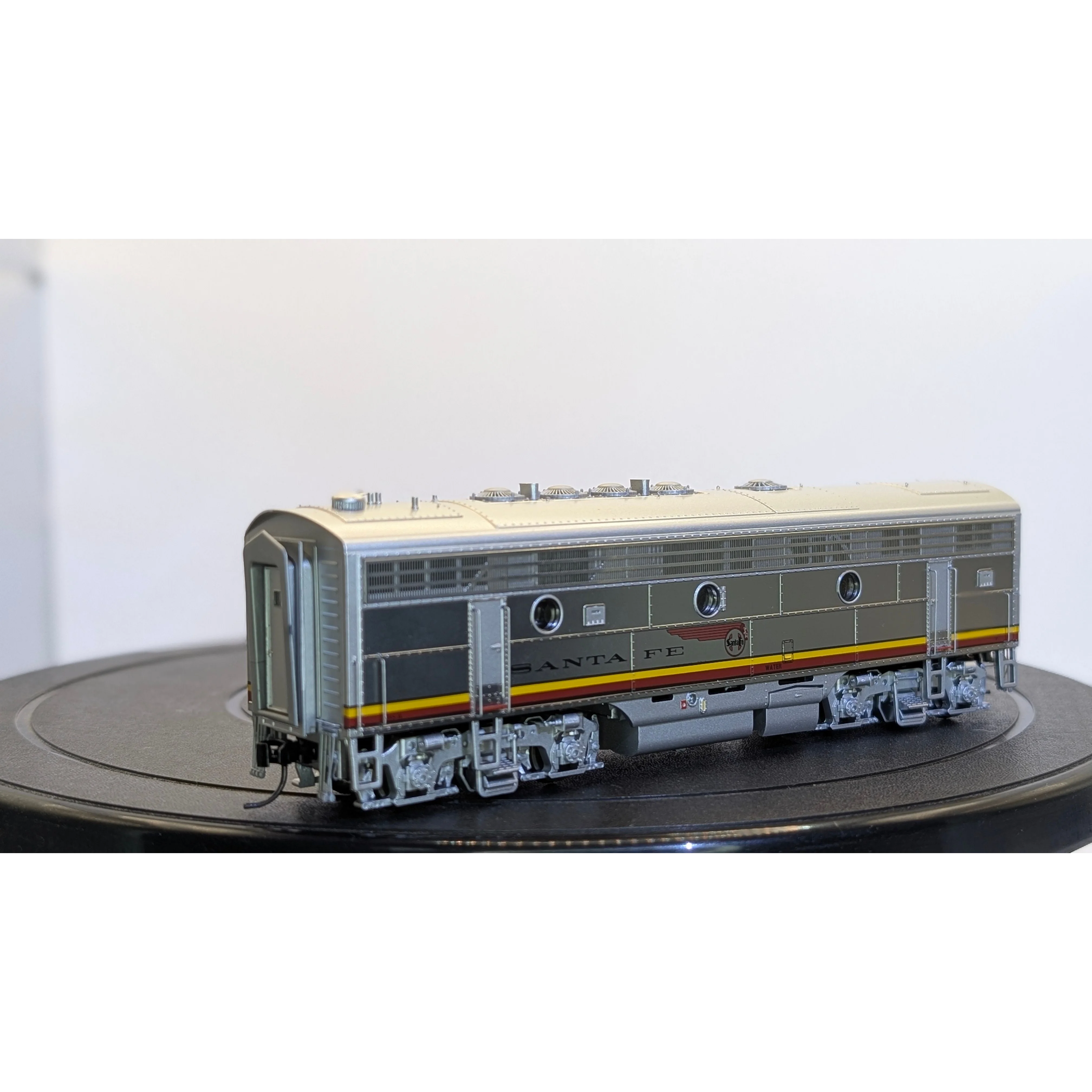 Walthers Proto 2000 Santa Fe F7 ABBA 38LABC Set w/Tsunami 2 DCC/Sound — photo 10