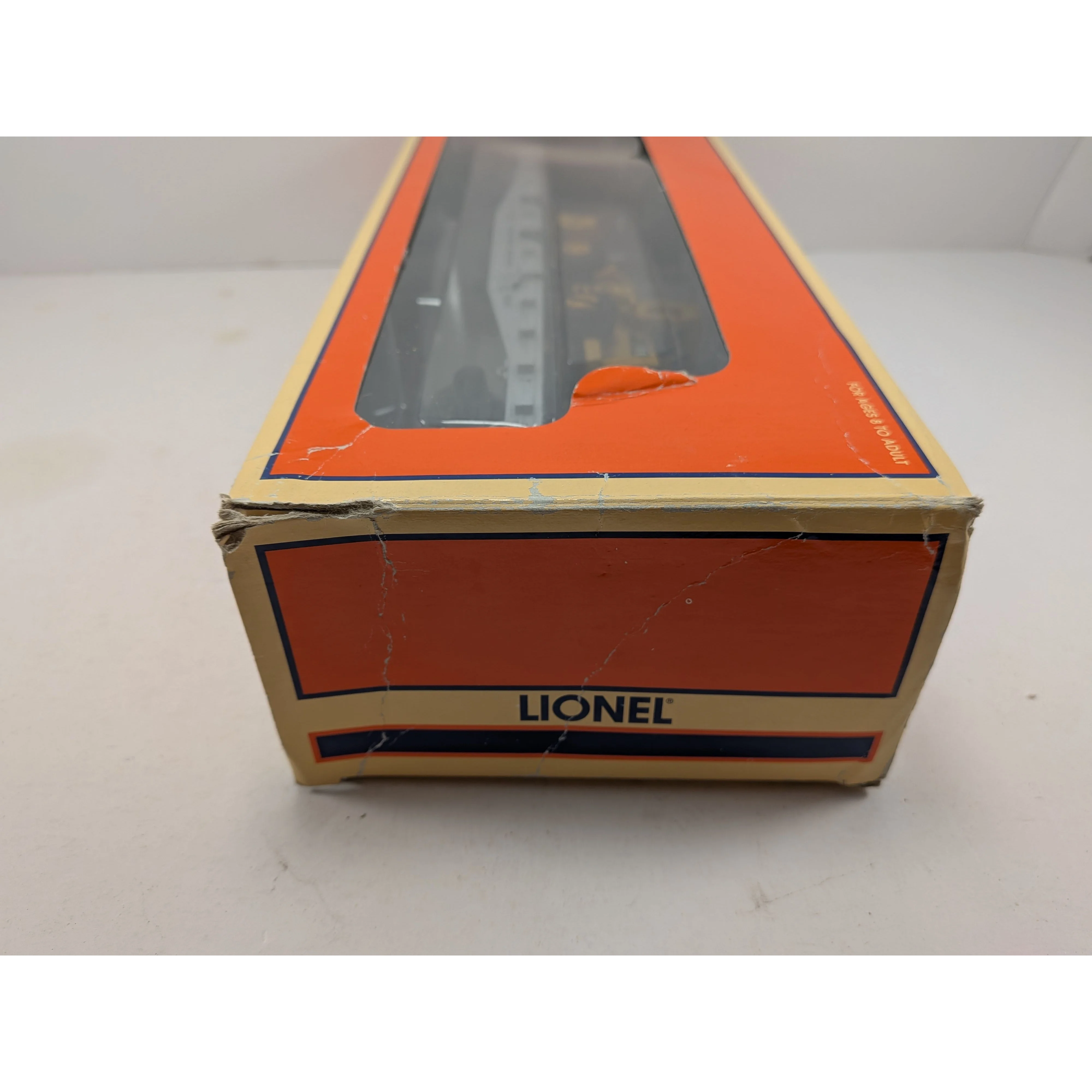 Lionel 6-17517 Western Pacific WP Flatcar w/Ertl Caterpillar Front Loader NIB - Image 4