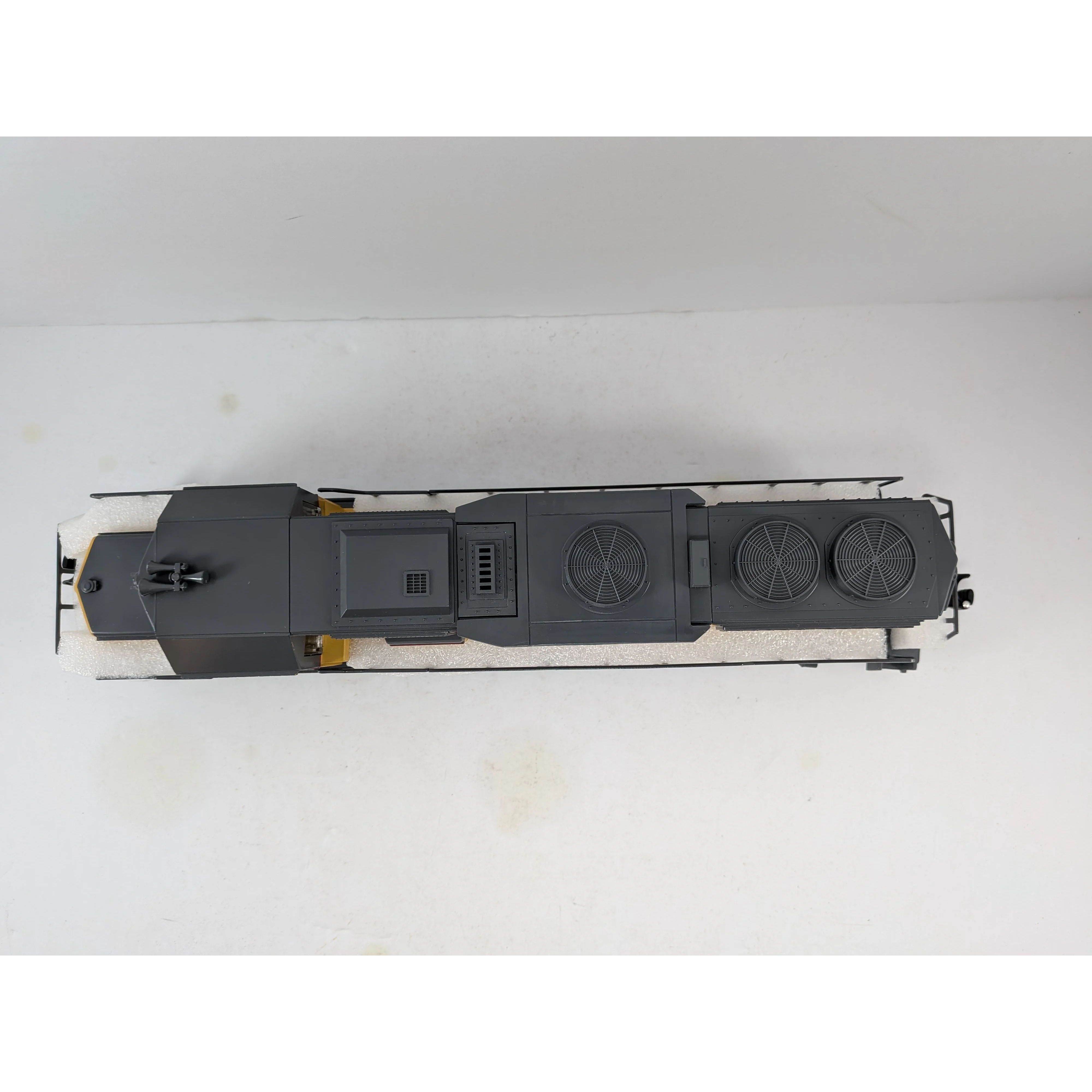 Lionel 1923110 O Union Pacific America Proud GP38 Engine used. - Image 5