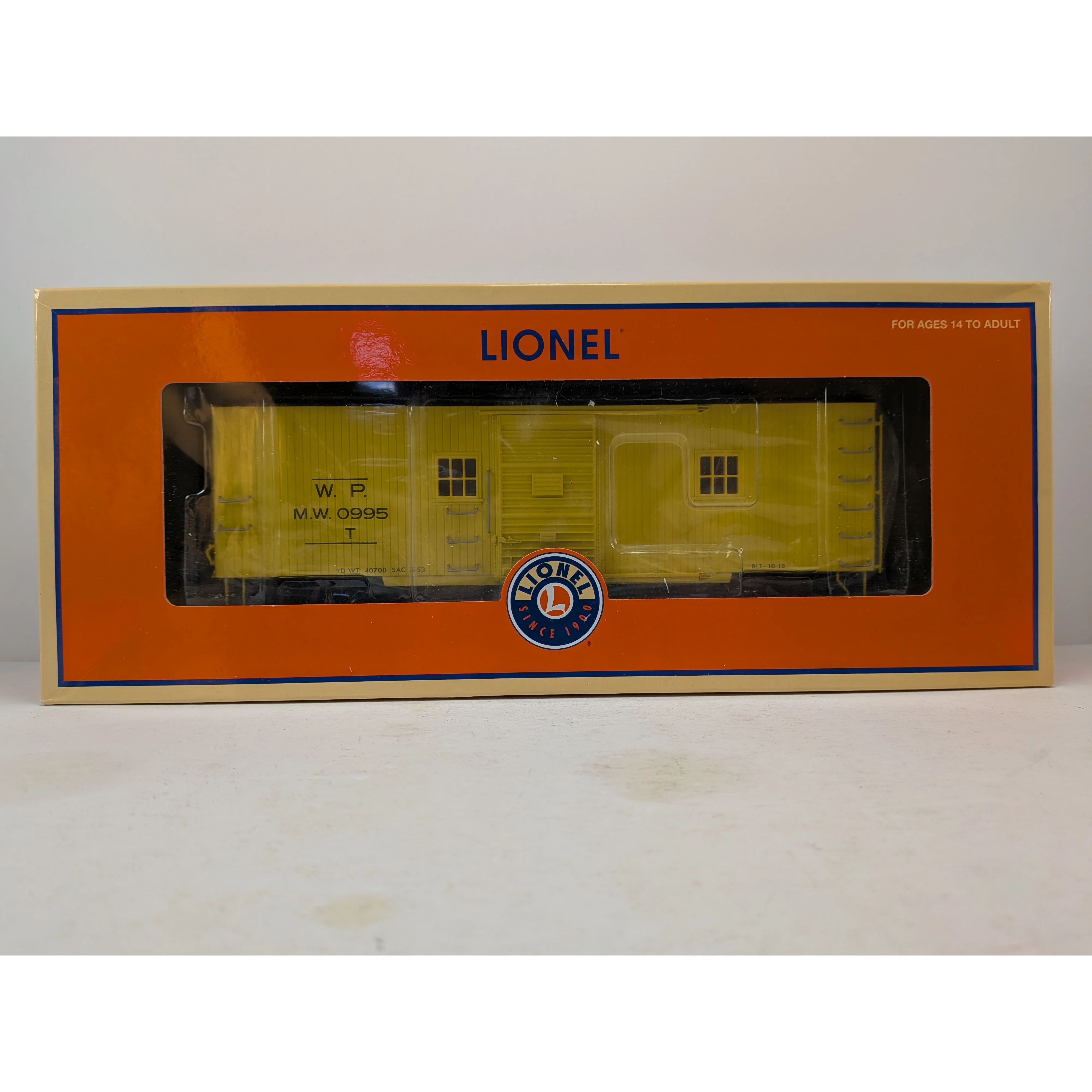 LIONEL 2126550 WESTERN PACIFIC LIGHTED TOOL CAR new in box.