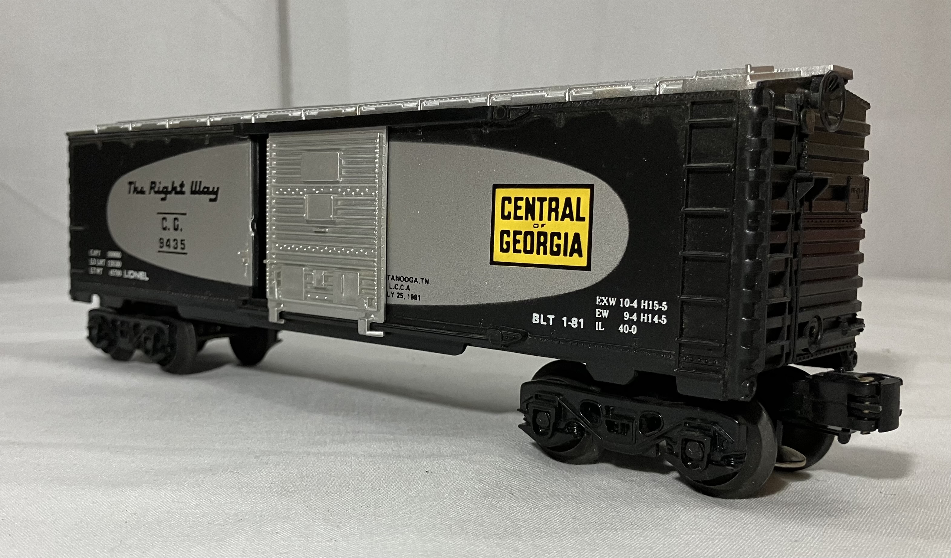 Lionel 6-9435 O scale 3 rail boxcar Central of Georgia LCCA