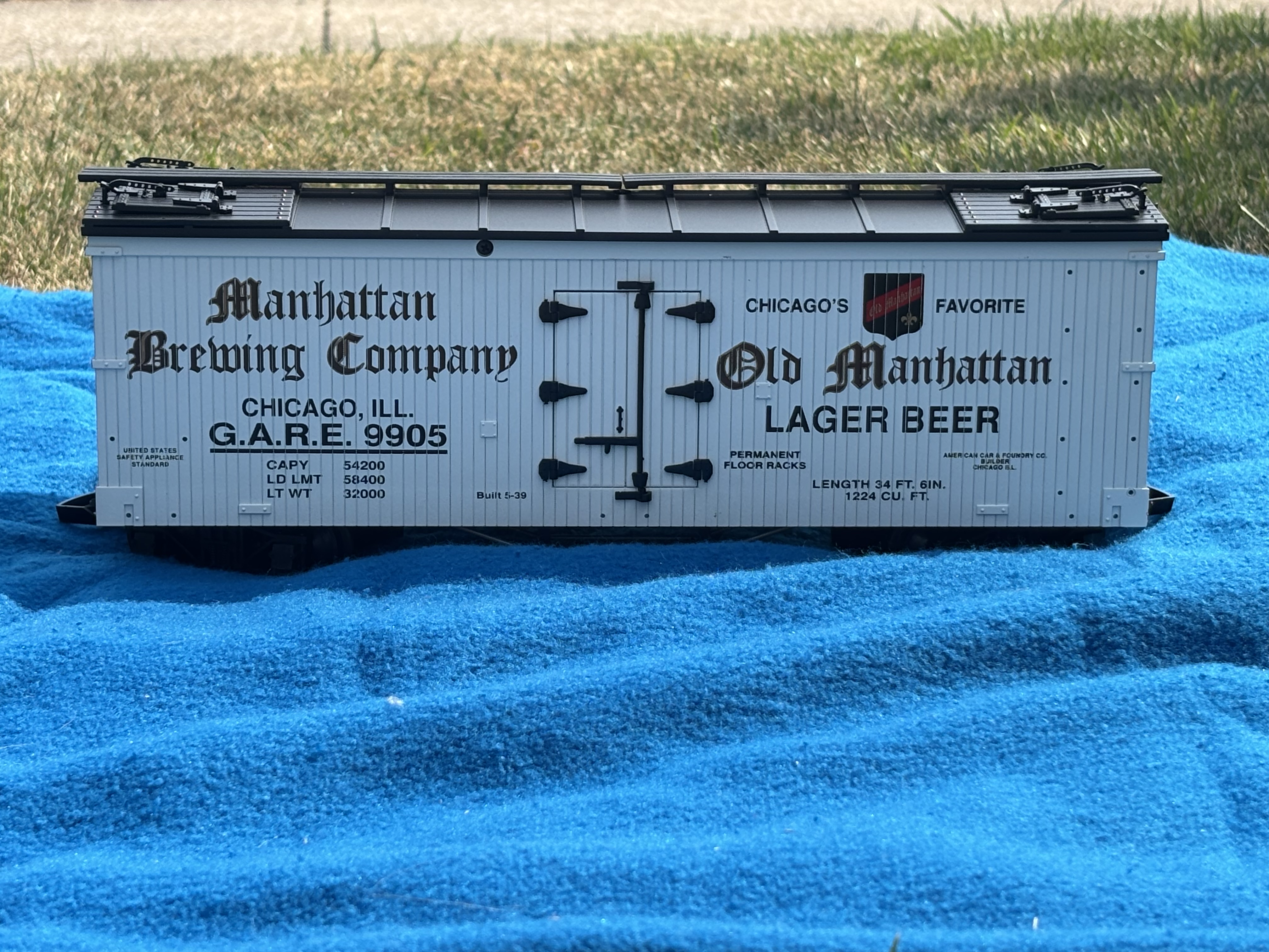 5 "G" scale boxcar trains in boxes — photo 3