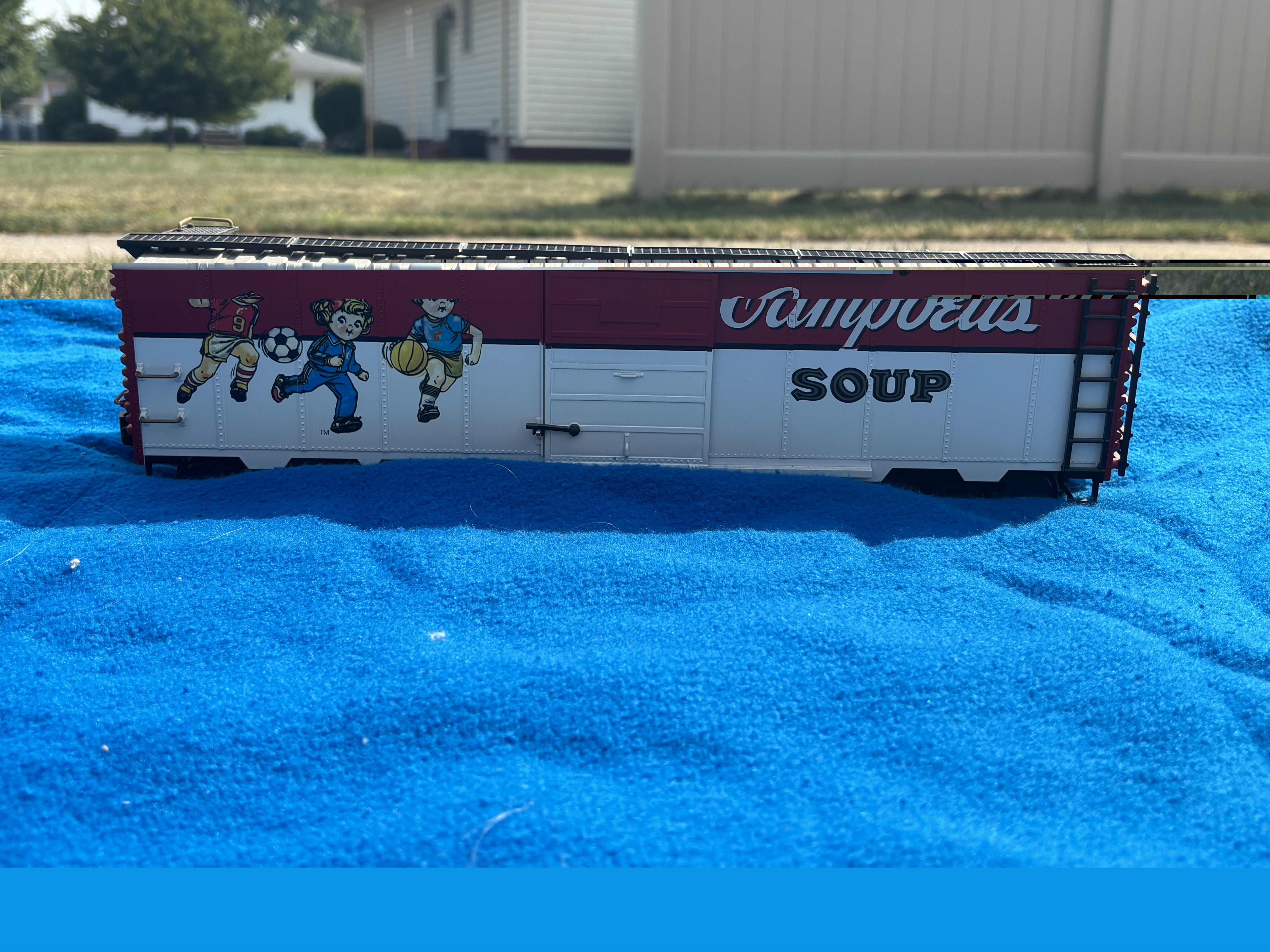 5 "G" scale boxcar trains in boxes — photo 11