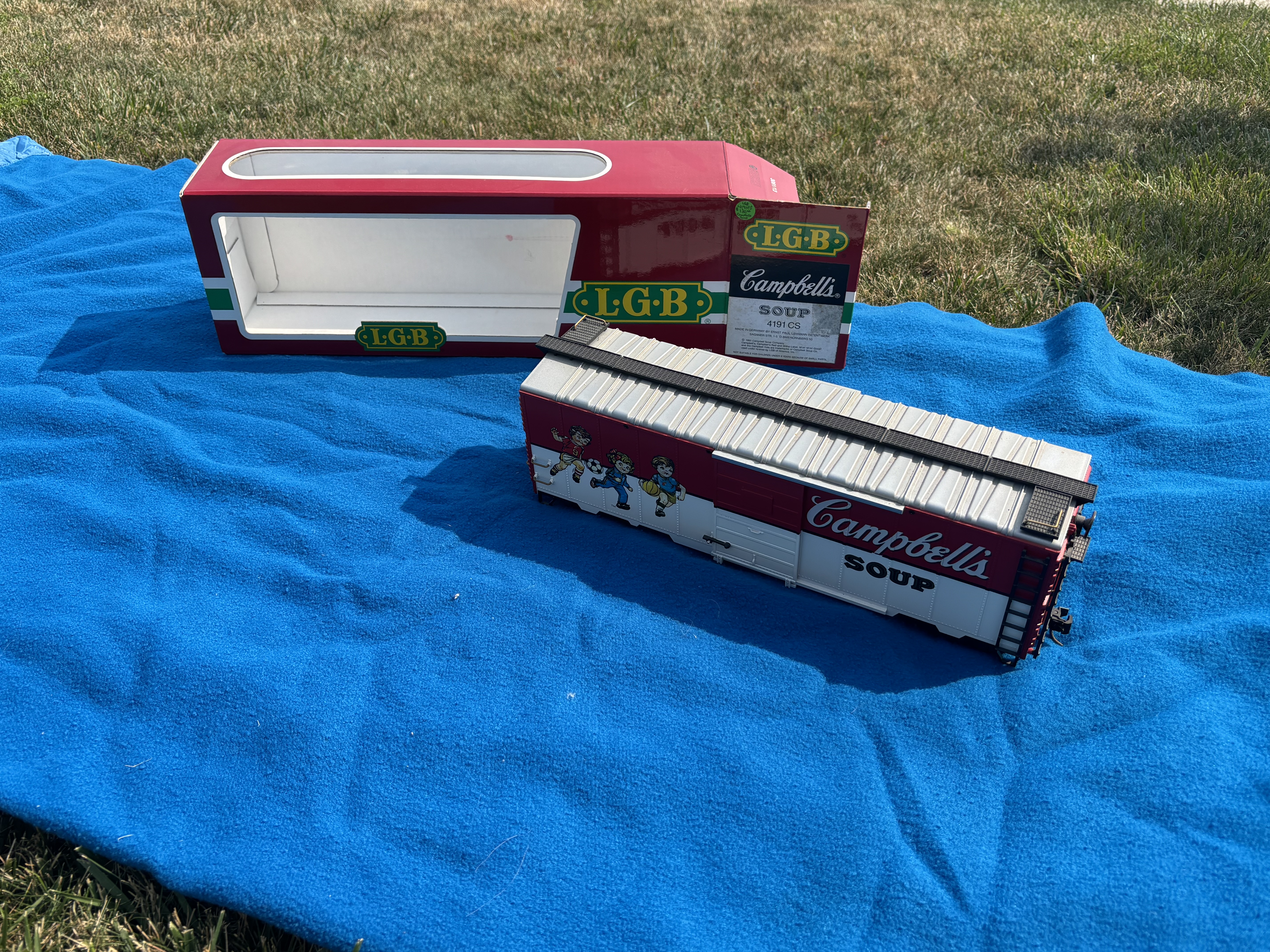5 "G" scale boxcar trains in boxes — photo 10