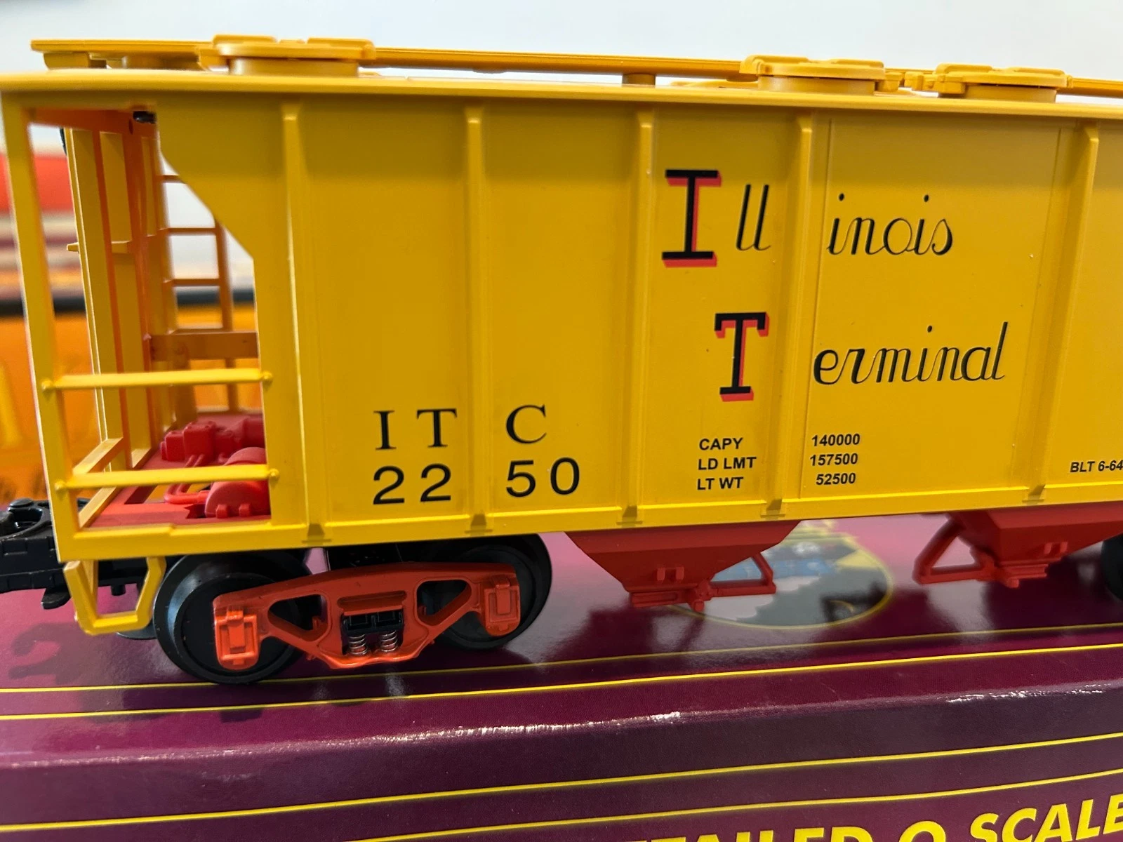 MTH 20-97124 Illinois Terminal PS-2 Covered Hopper Car LN/Box — photo 3