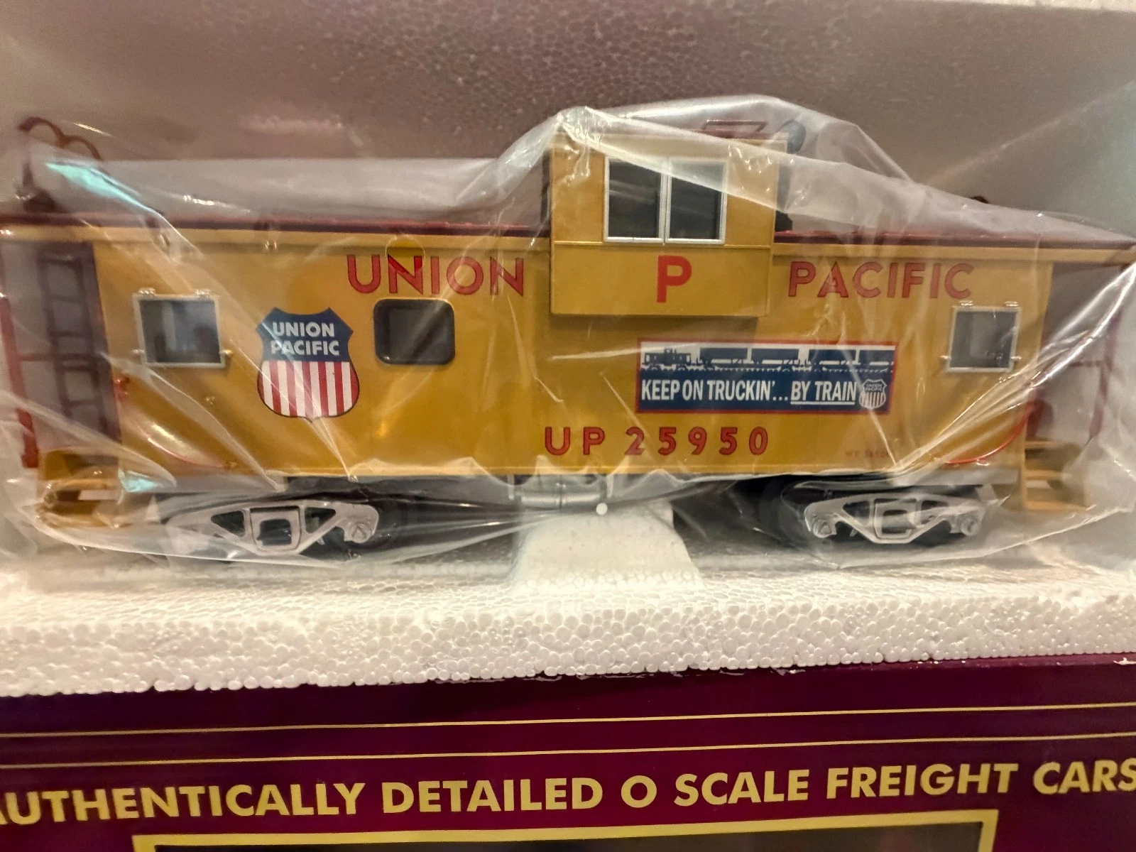 MTH 20-20166e Union Pacific Extended Vision Caboose NIB — photo 2