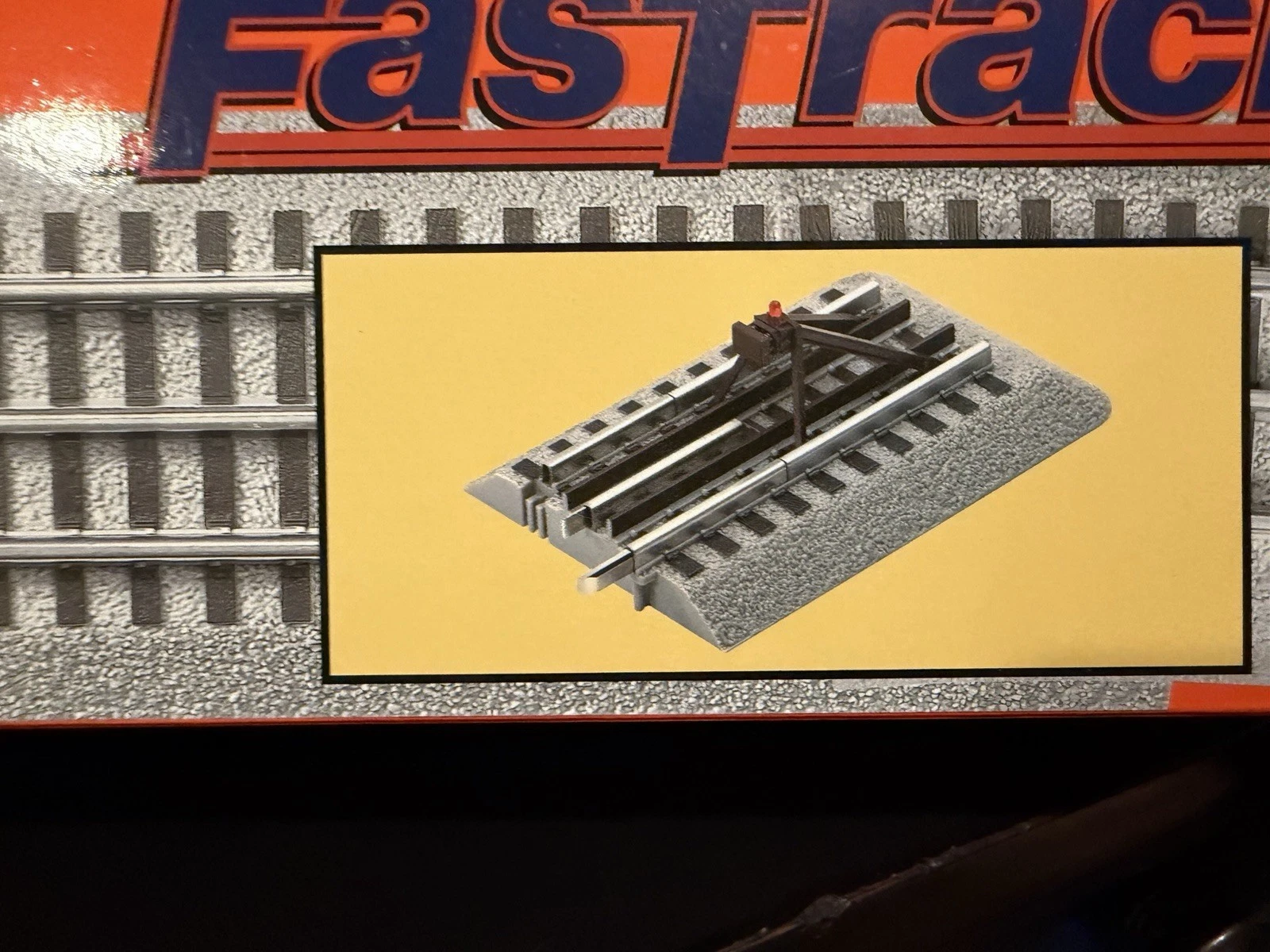Lionel 6-12035 Fastrack LIGHTED Bumpers 2 in Box - NEW — photo 2