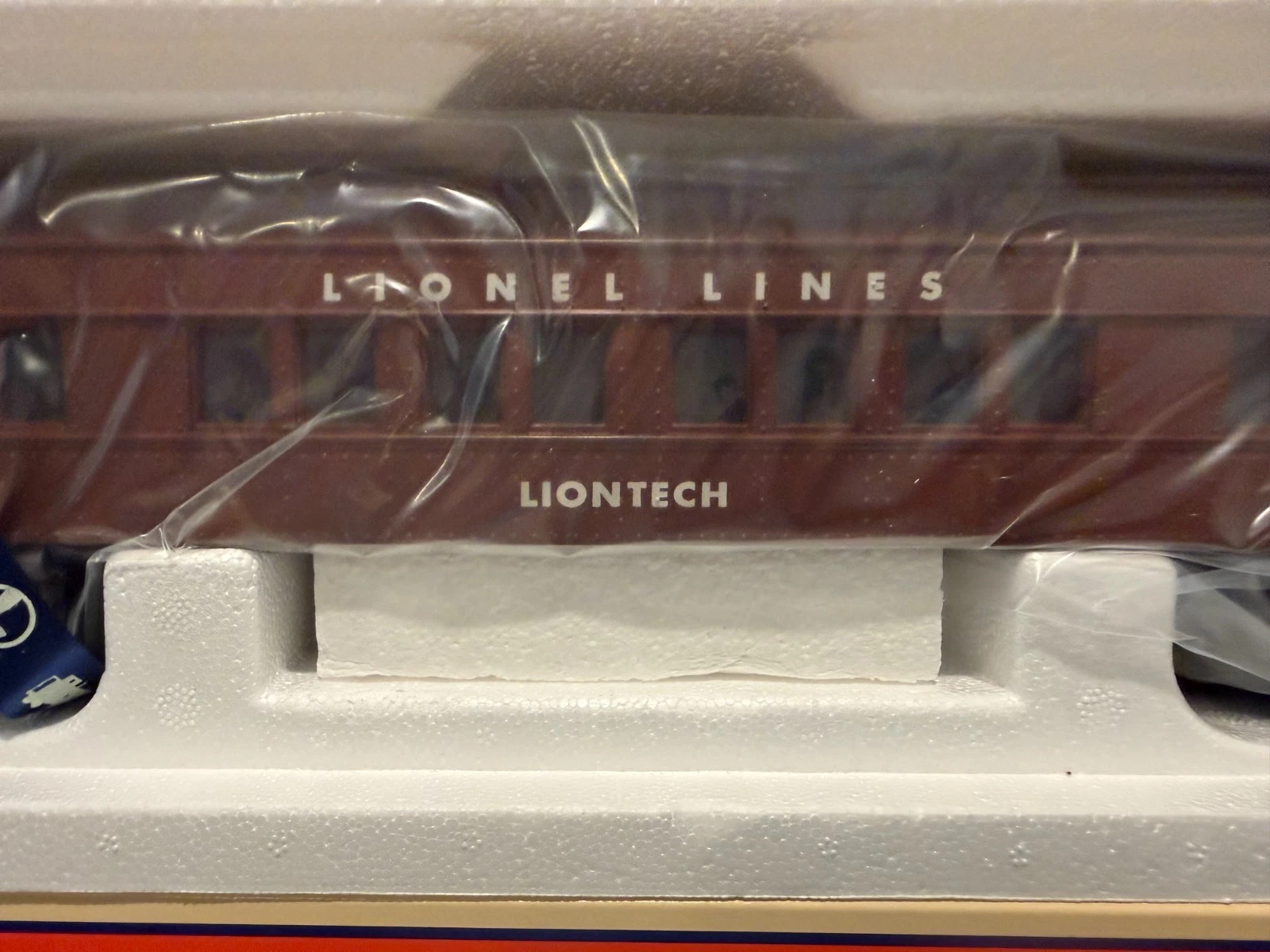 Lionel 6-29090 Lionel Lines Madison Car "Liontech" NIB — photo 2