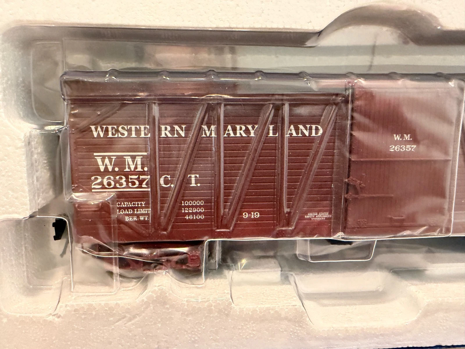 Atlas 6534-1 Western Maryland ACF 60' Autoparts Boxcar NIB — photo 3