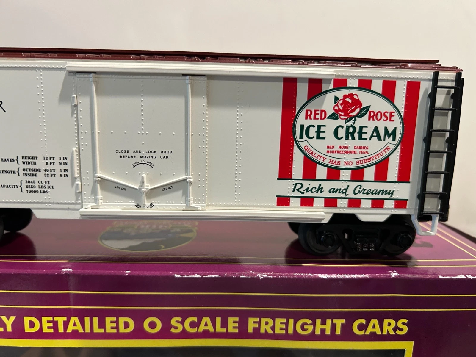MTH 20-94017 Red Rose Icecream Reefer LN/Box — photo 3