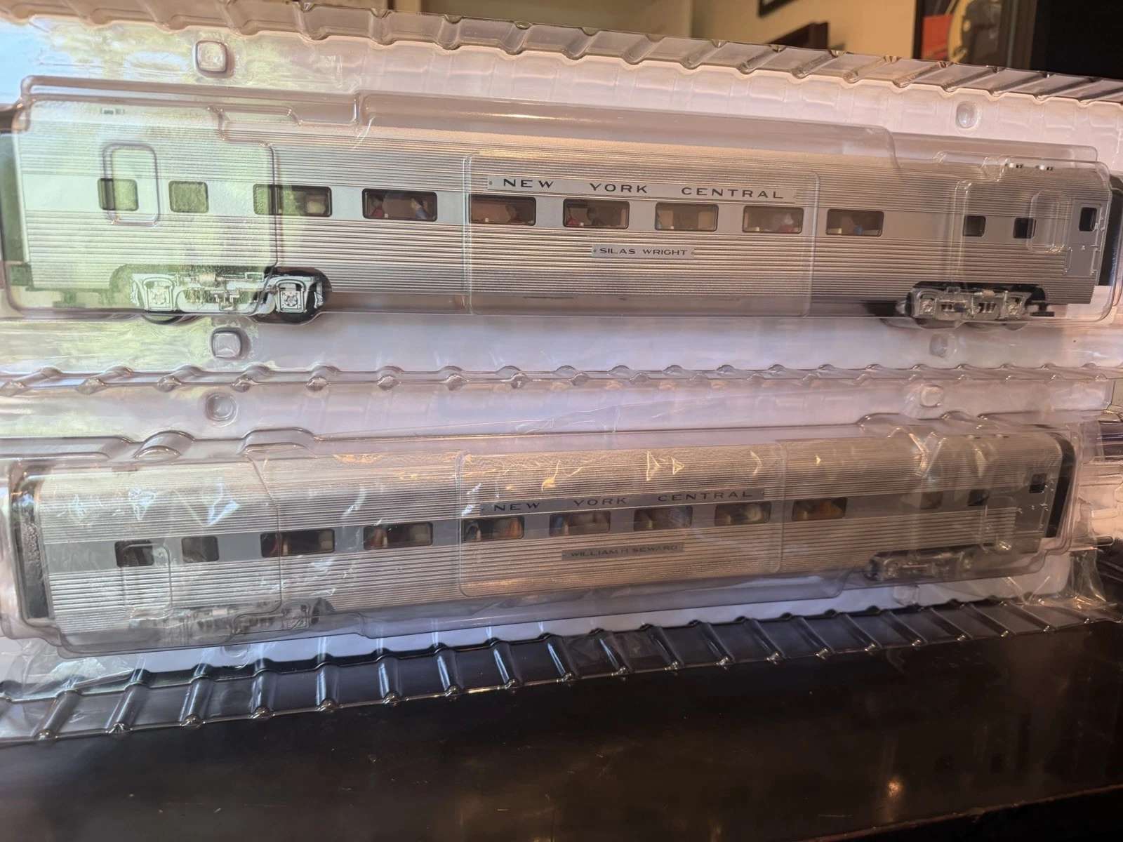 Lionel 6-83611 New York Central Empire State Express 4 Car Set LN/Box — photo 5