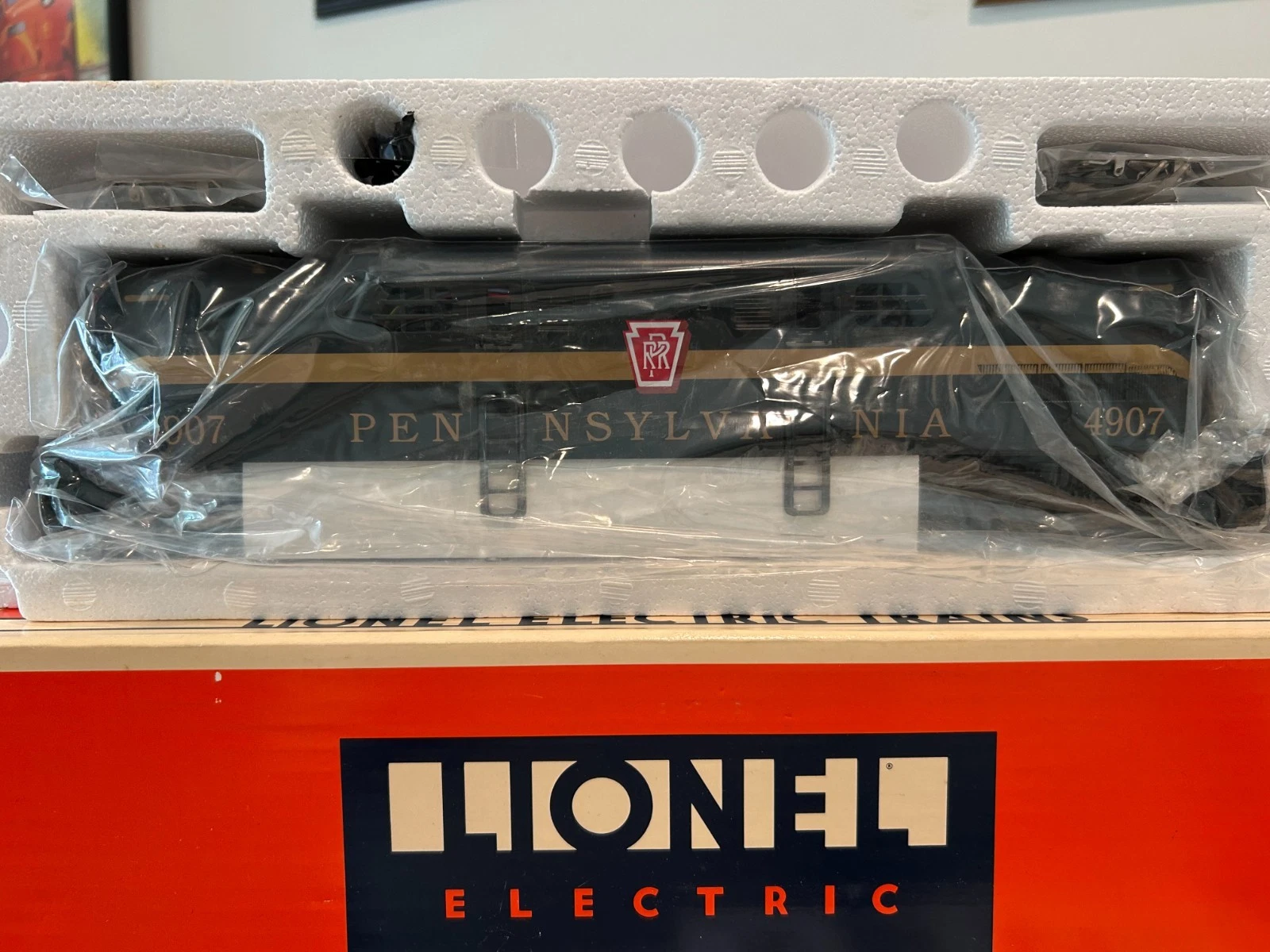 Lionel 6-18313 Pennsylvania Railroad GG1 w/ TMCC NIB