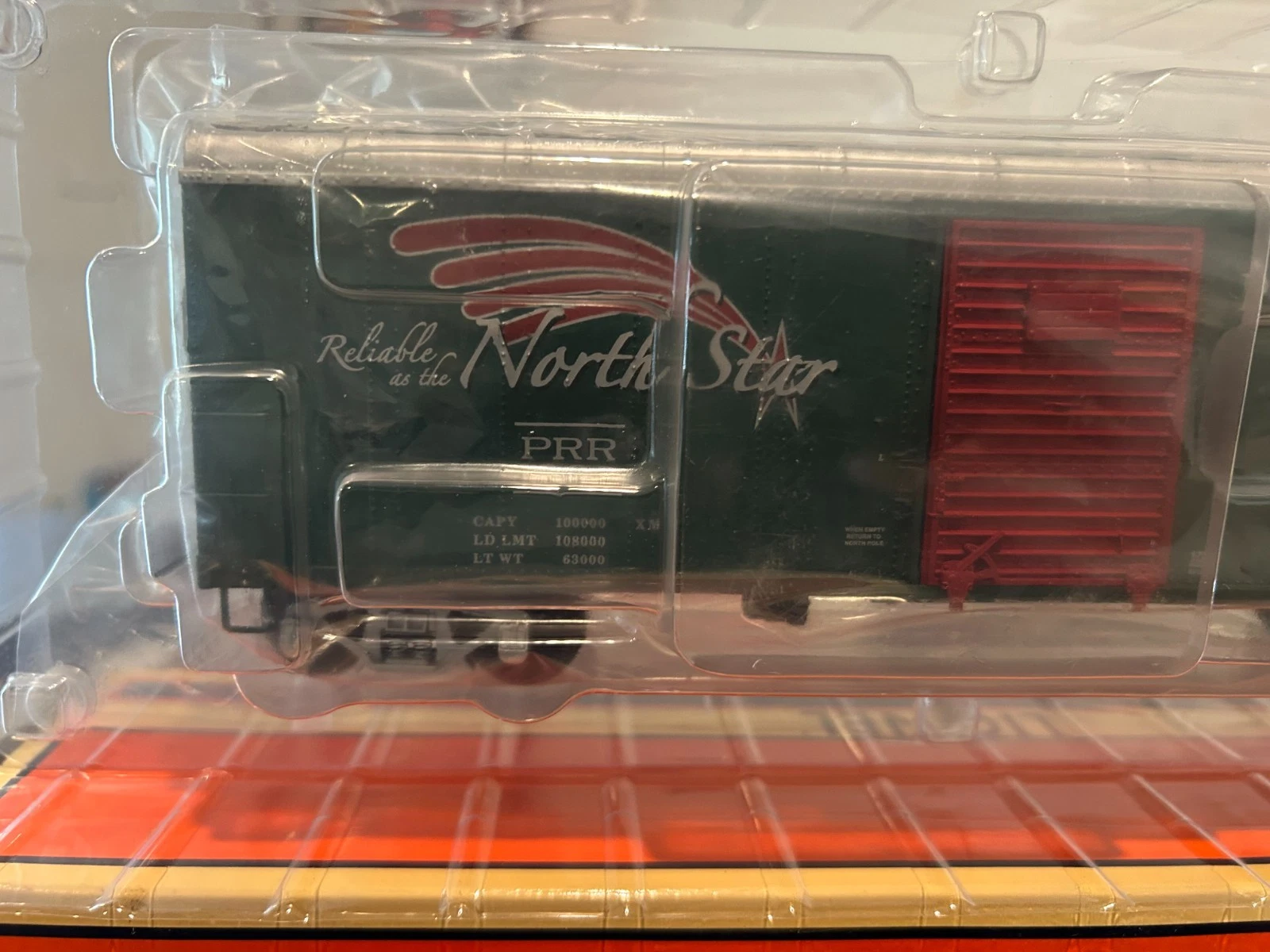 Lionel 6-17752 Polar Railroad Round Roof Boxcar NIB — photo 3