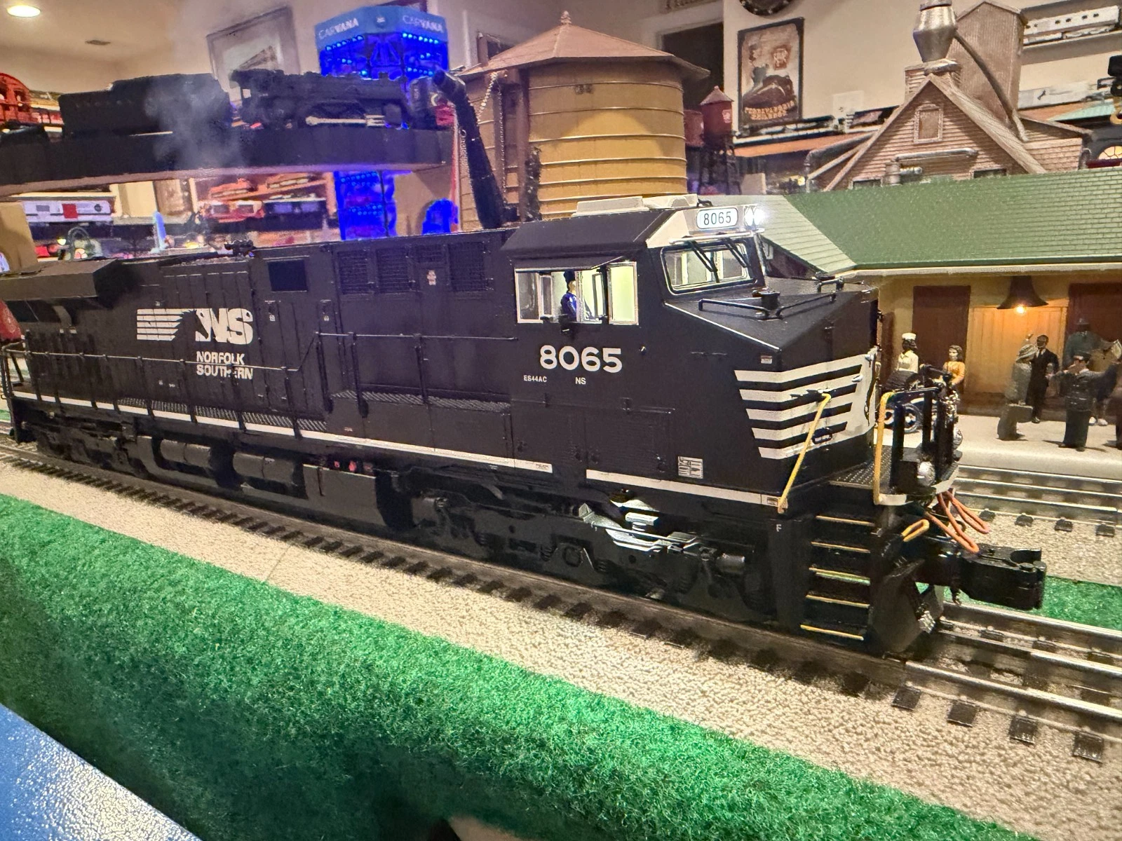 LIONEL 6-82210 NS LEGACY ES44AC #8065 NIB — photo 4