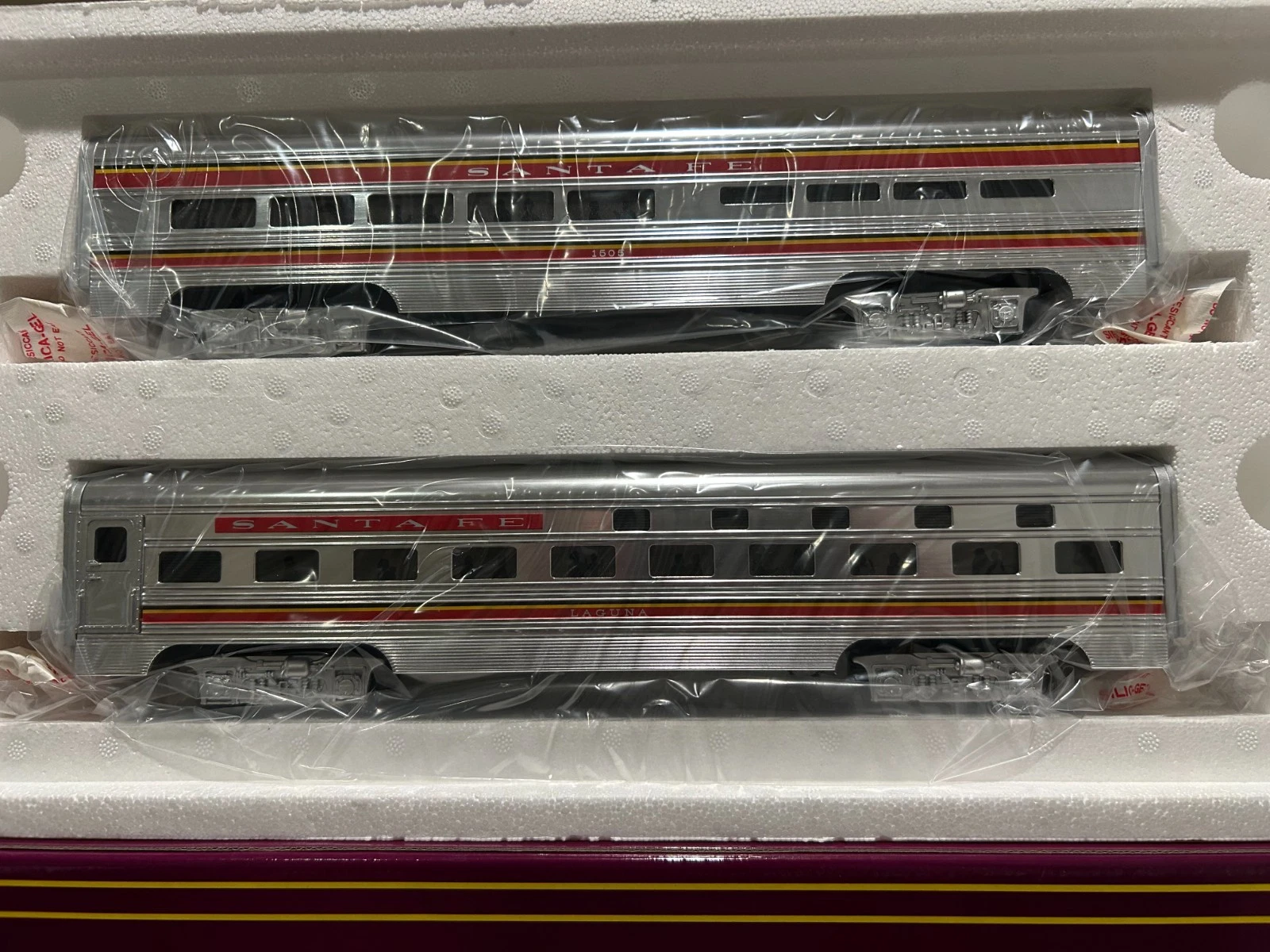 MTH 20-6122 Santa Fe El Capitan Aluminum Sleeper/Diner 2 car set NIB — photo 2