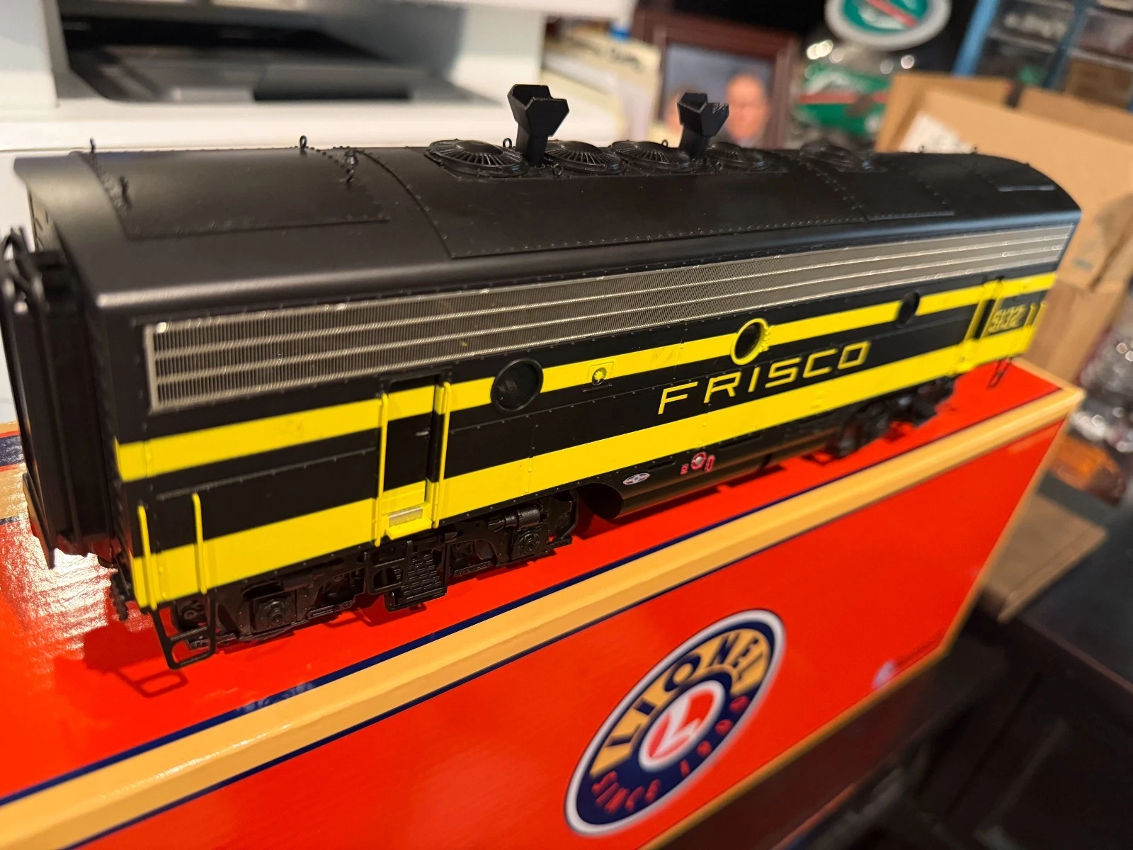 LIONEL 2433228 FRISCO LEGACY F7 POWERED B UNIT O GAUGE #5132 NIB — photo 2