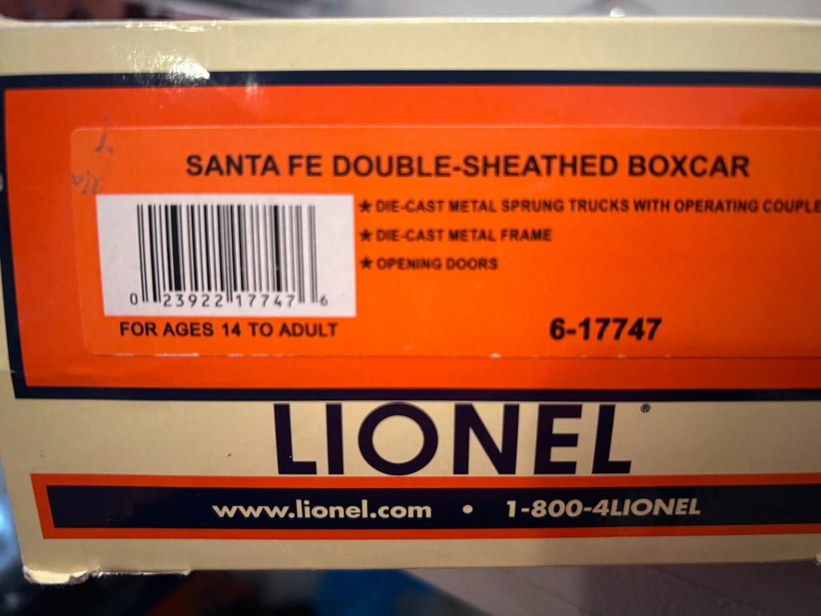 Lionel 6-17747 Santa Fe Double-Sheathed Box Car NIB — photo 4