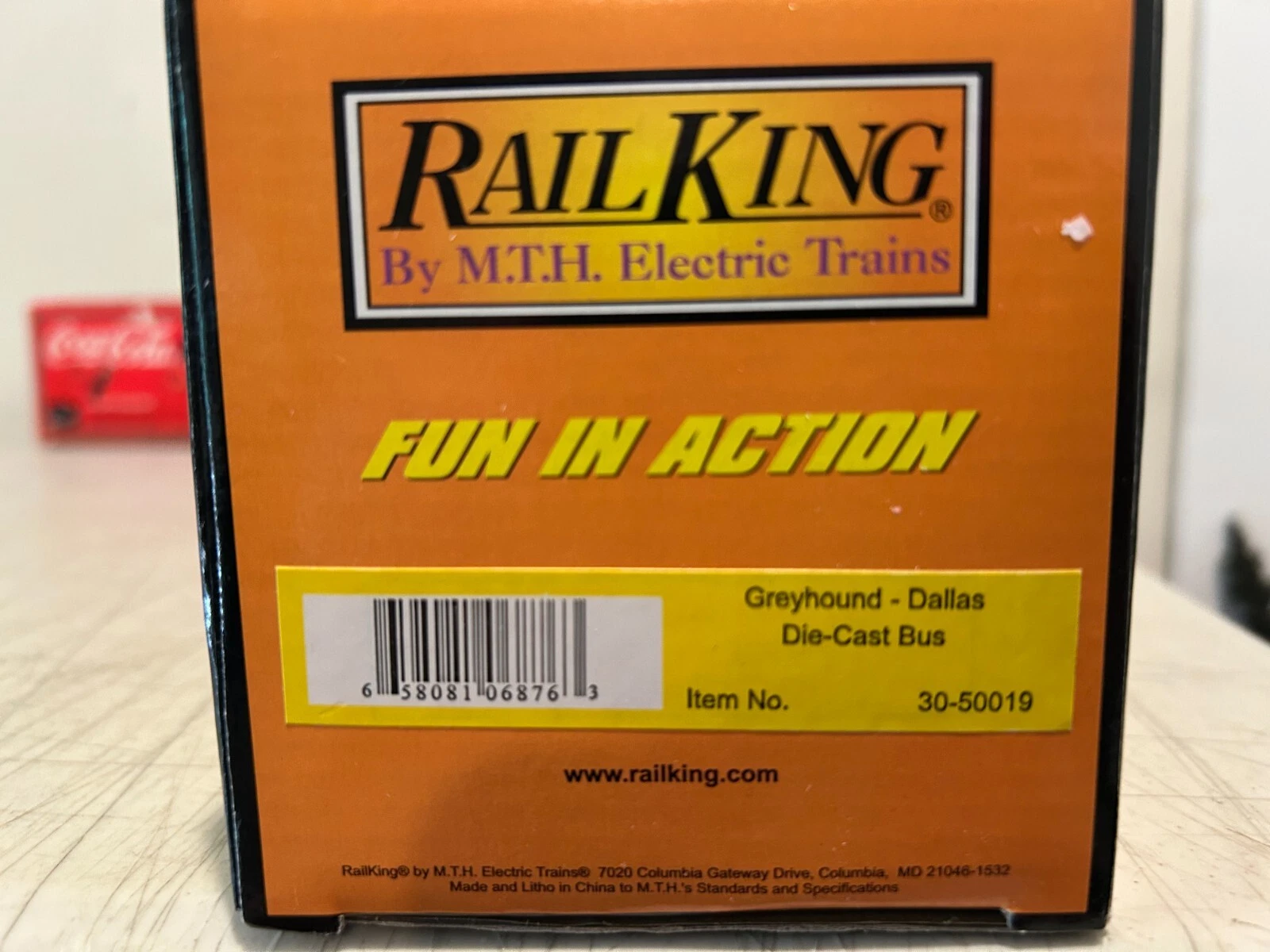 MTH Rail King 30-50019 Greyhound - Dallas Die-Cast Bus NIB — photo 2
