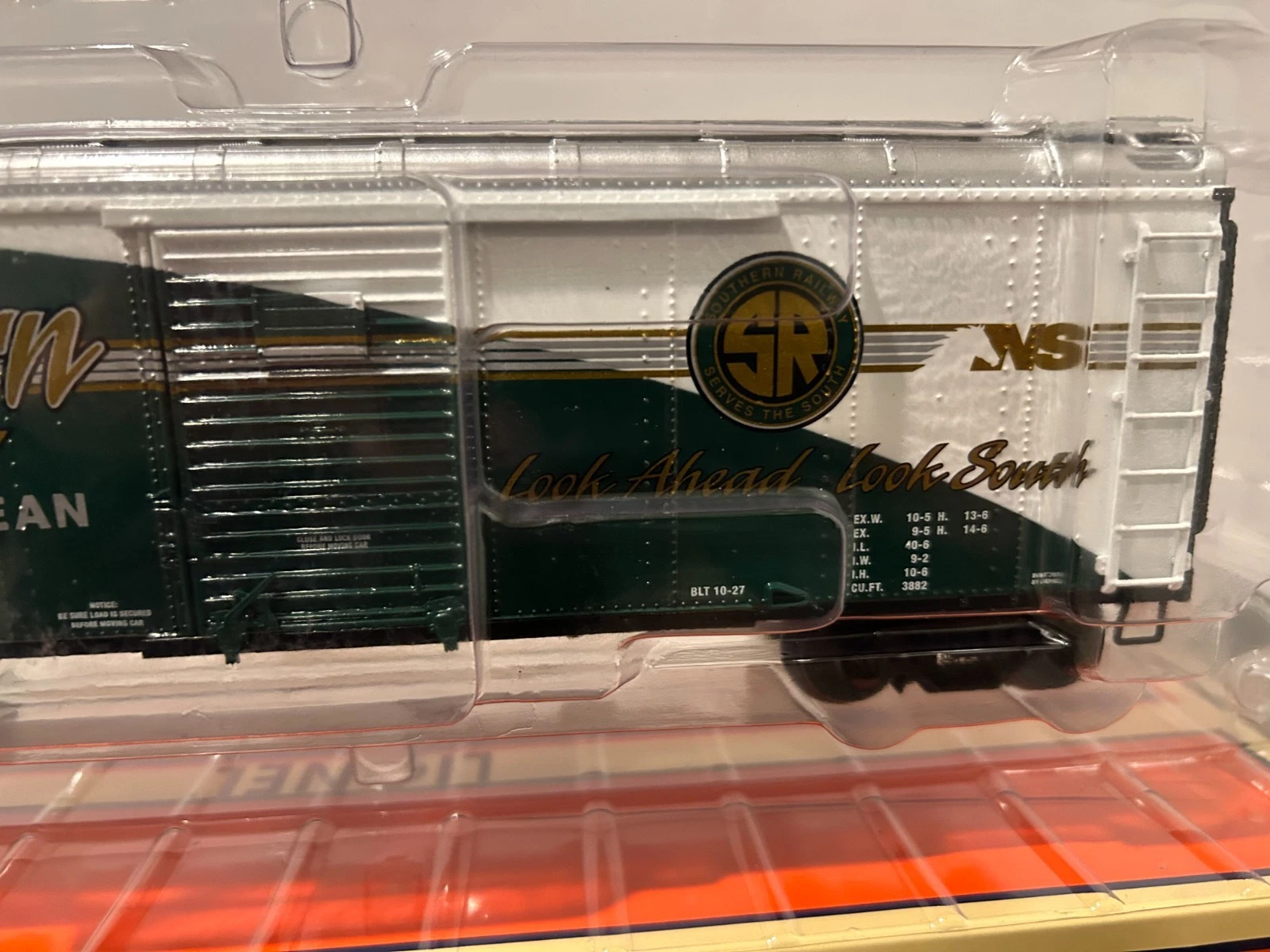 Lionel 6-58560 Southern Railroad "Tennessean" Boxcar NIB — photo 3