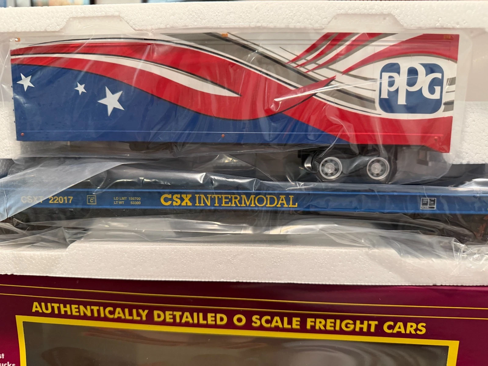 MTH 20-95273 TCA 2017 CSX flatcar w/ 40ft trailer NIB — photo 2