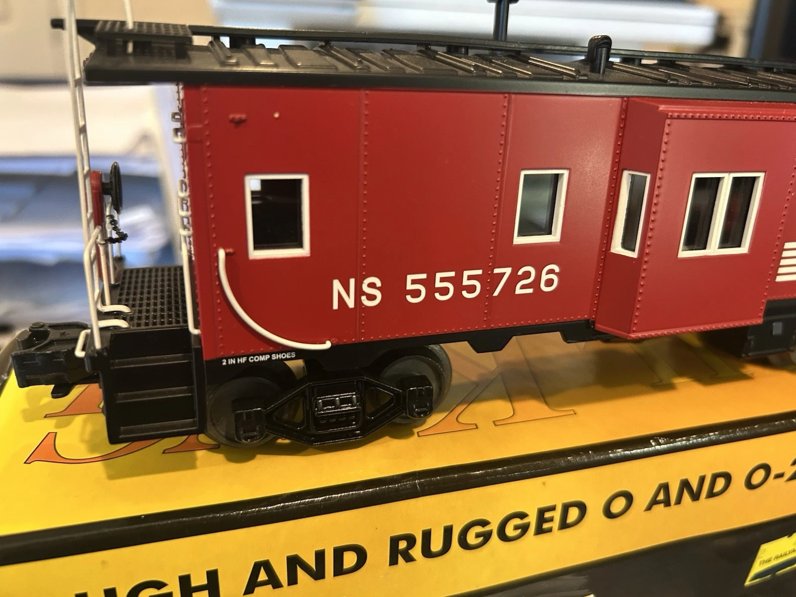 MTH 30-77067 NORFOLK SOUTHERN BAY WINDOW CABOOSE LN/BOX — photo 3