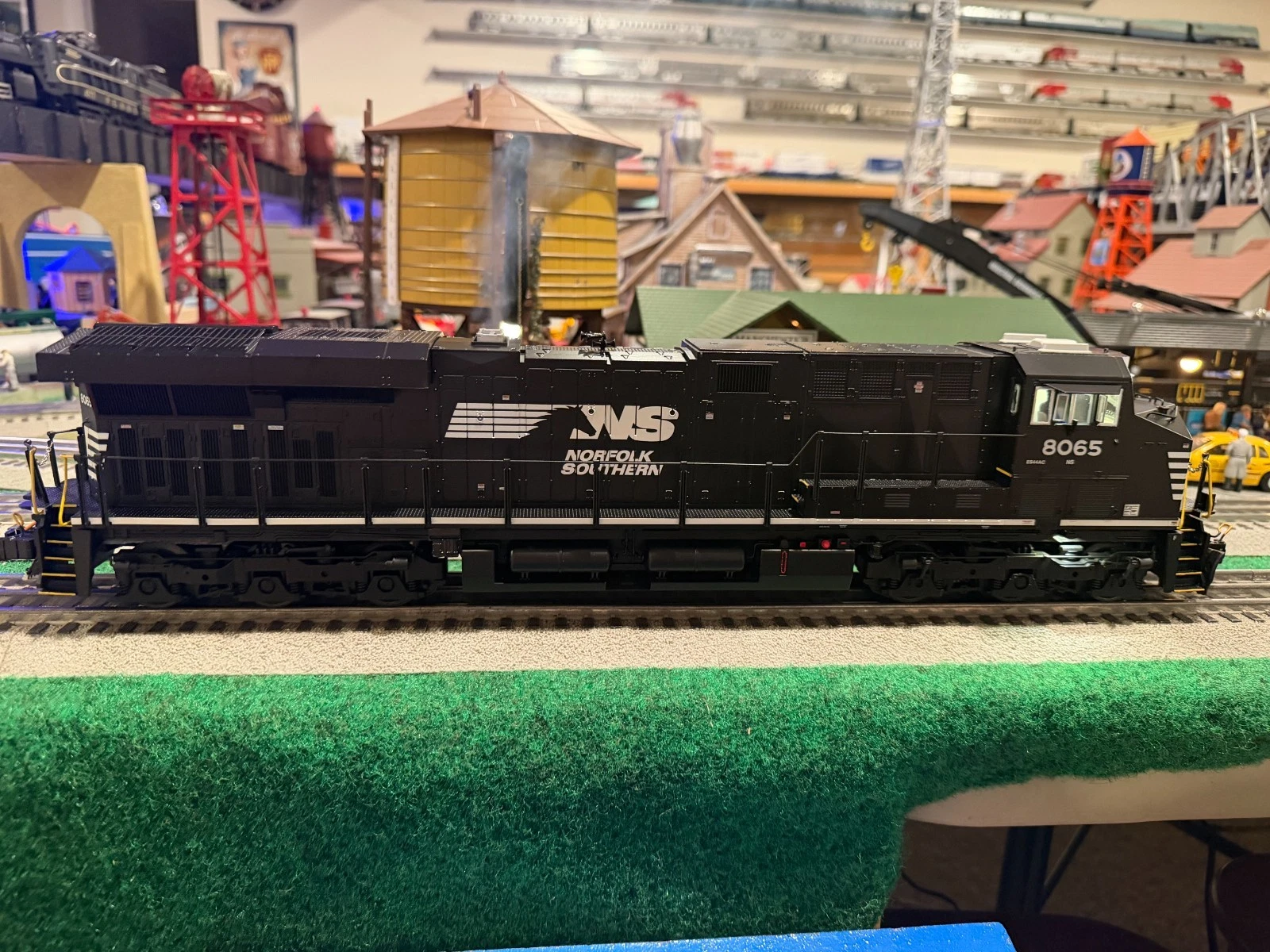 LIONEL 6-82210 NS LEGACY ES44AC #8065 NIB — photo 2