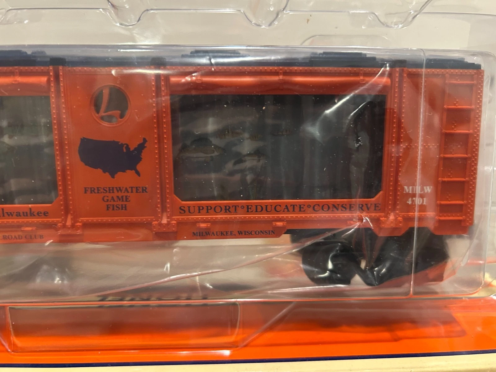 Lionel 6-52265 LRRC Milwaukee Road Freshwater Fish Aquarium Car NIB — photo 2