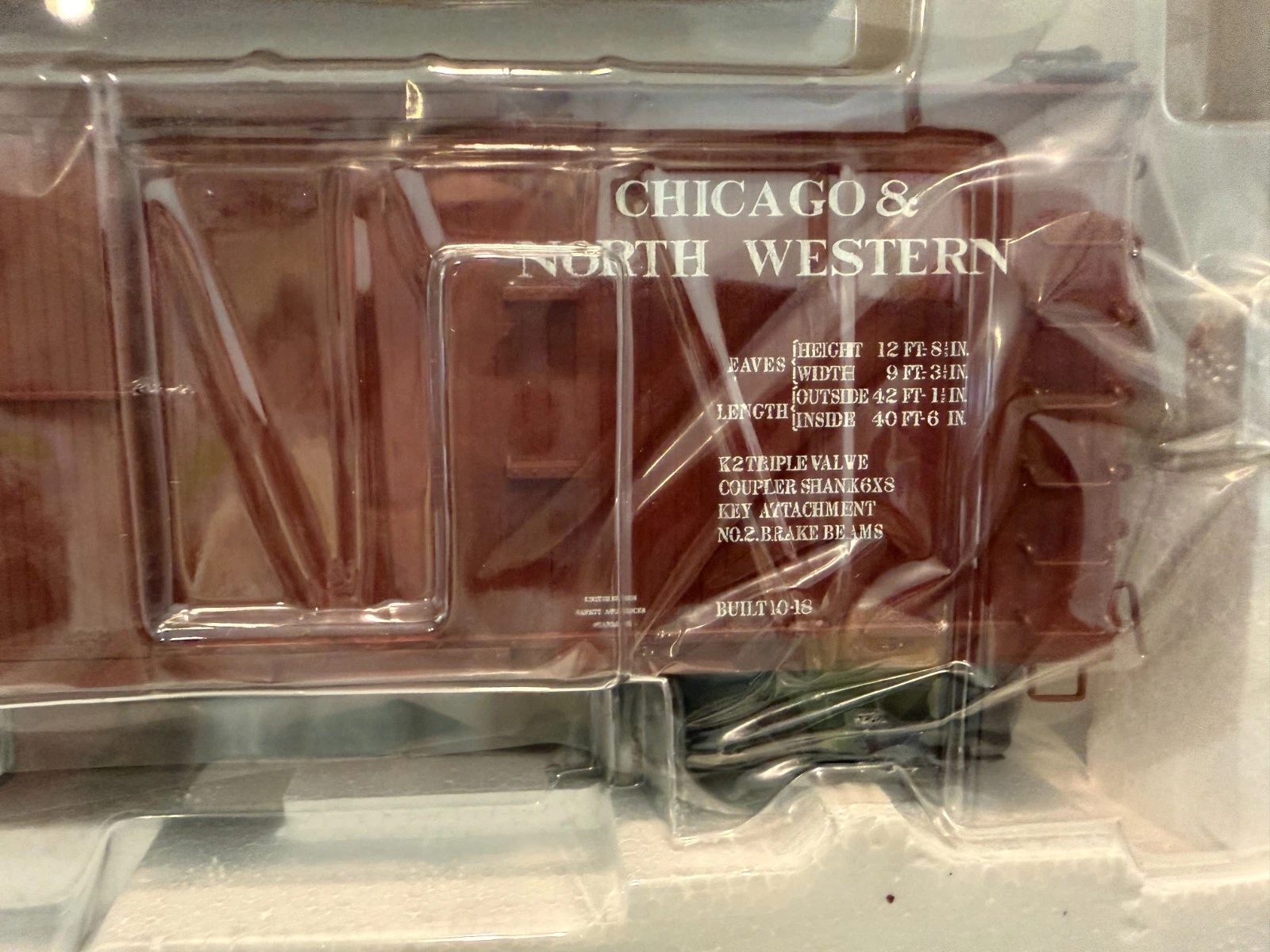 Atlas 8301-4 Chicago Northwestern Double Sheathed Boxcar NIB — photo 2