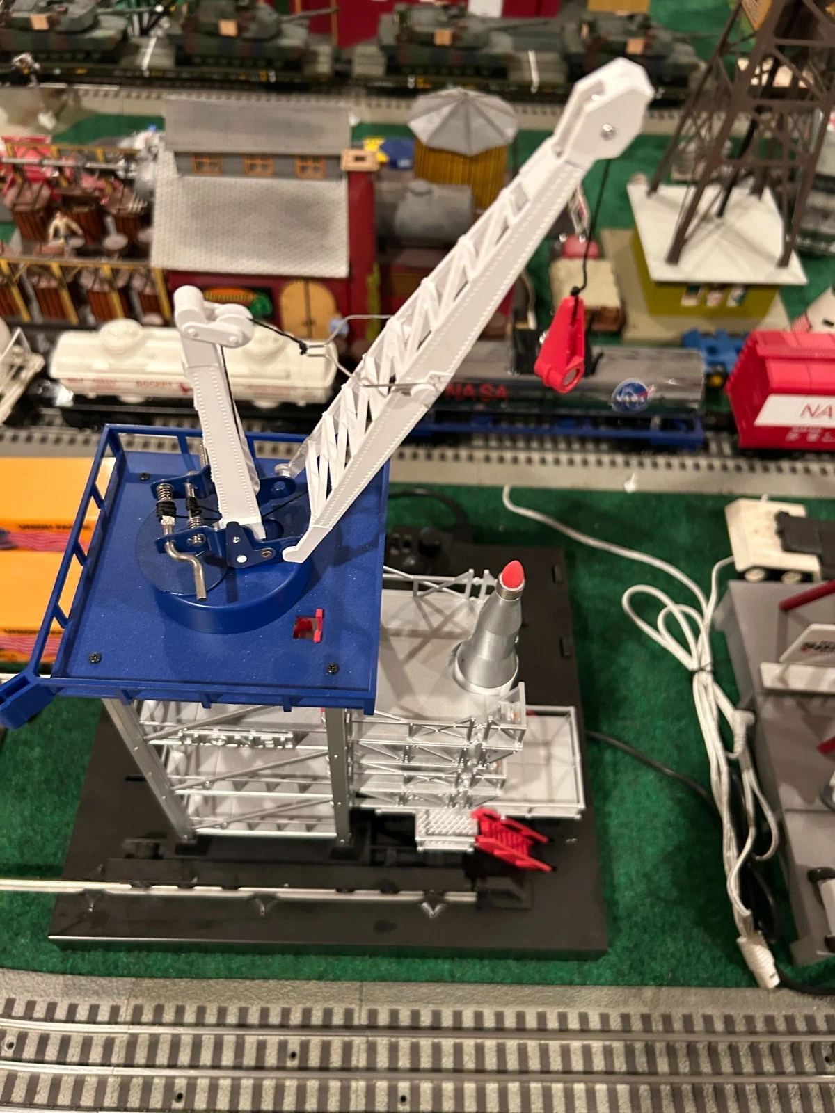 Lionel 2229300 Rocket Launch Pad NIB — photo 2