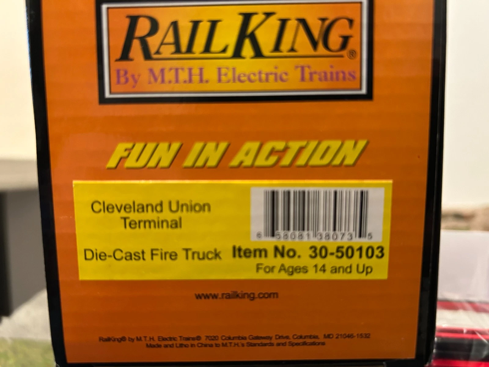 MTH 30-50103 Cleveland Union Terminal Firetruck NIB — photo 3