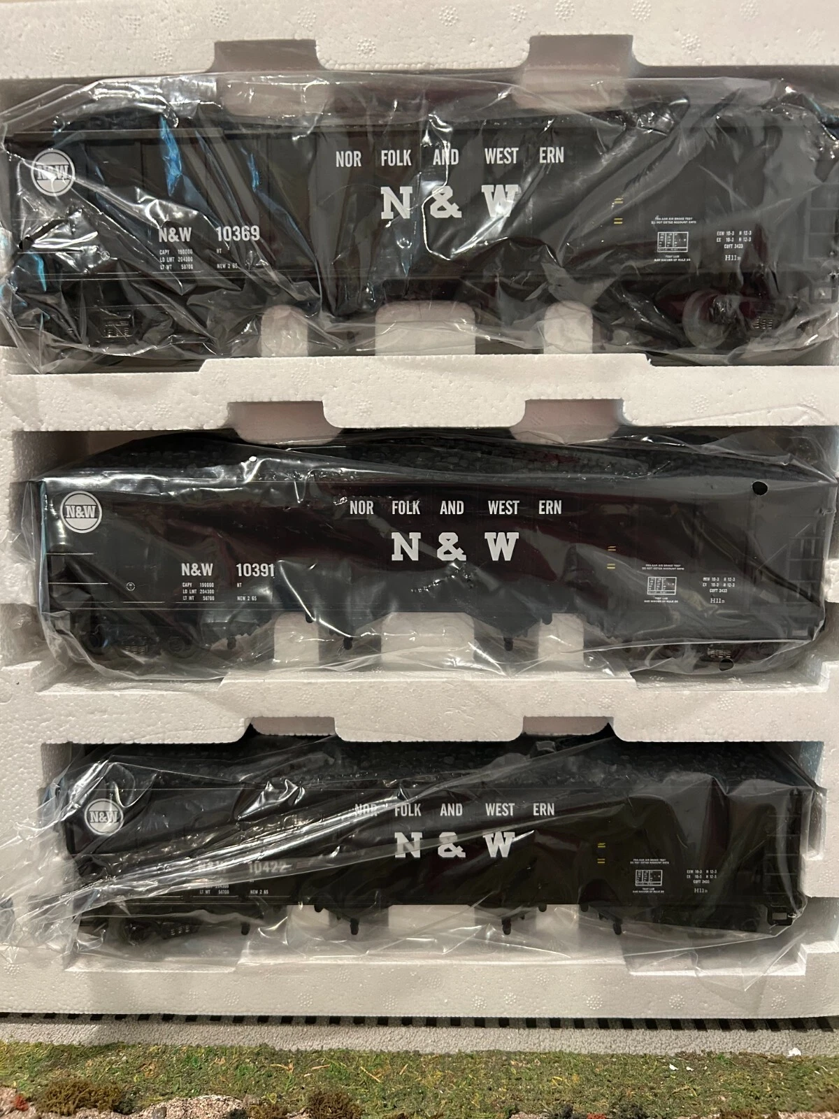 MTH 20-97061 Norfolk and Western 4 Bay Hopper 6 car set NIB — photo 2