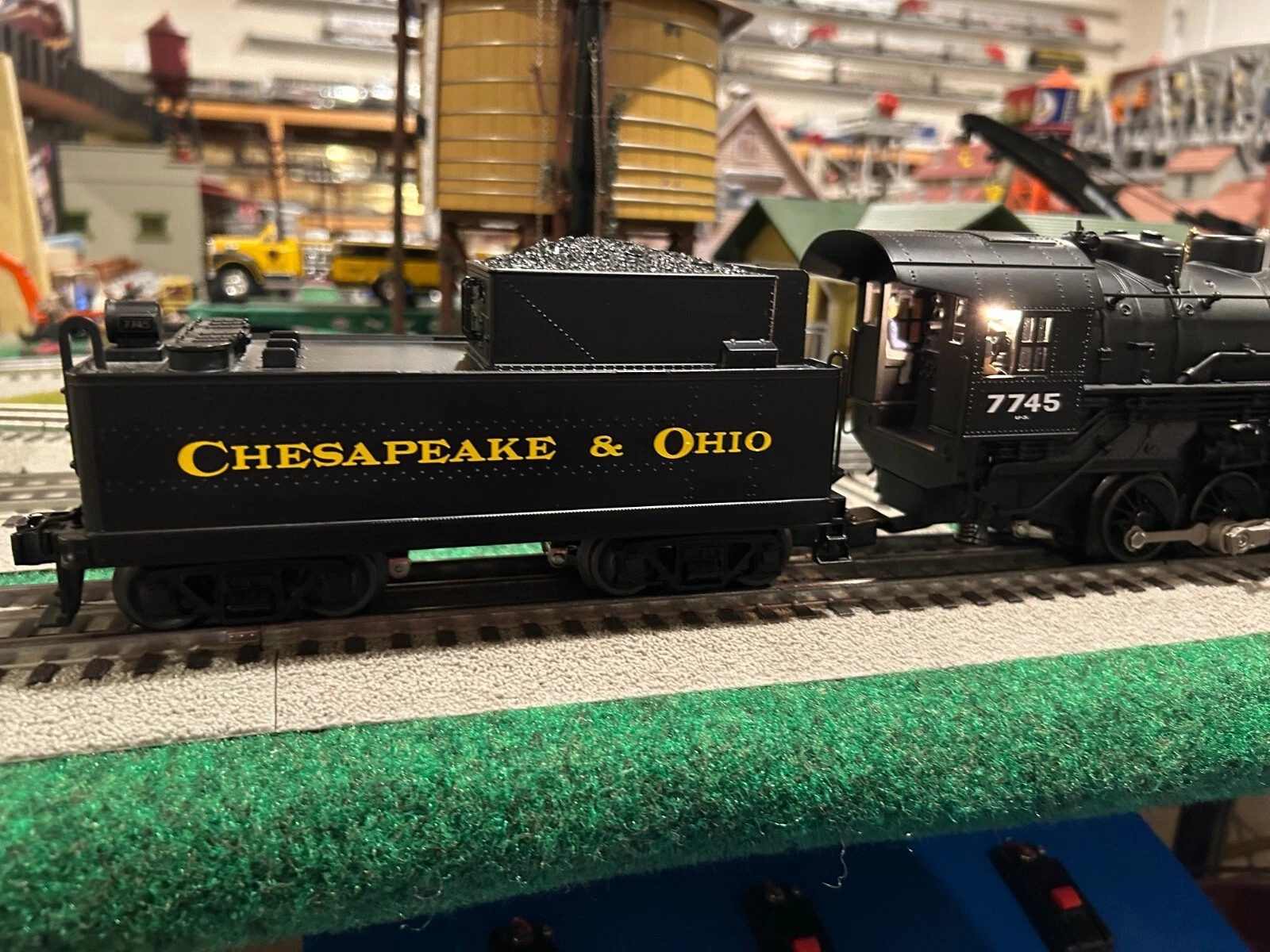 Lionel 6-28080 Chesapeake and Ohio 0-8-0 LN/Customized — photo 2