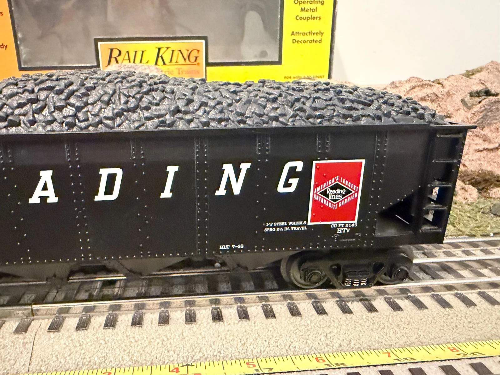 MTH 30-7017E Reading Hopper Car w/ Coal Load LN/Box — photo 2