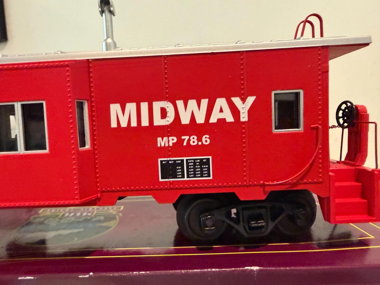 MTH 20-91641 RJ Corman Bay Window Caboose NIB — photo 2