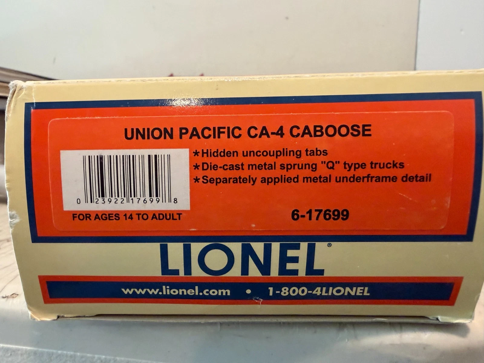 Lionel 6-17699 Union Pacific CA-4 Caboose NIB — photo 3