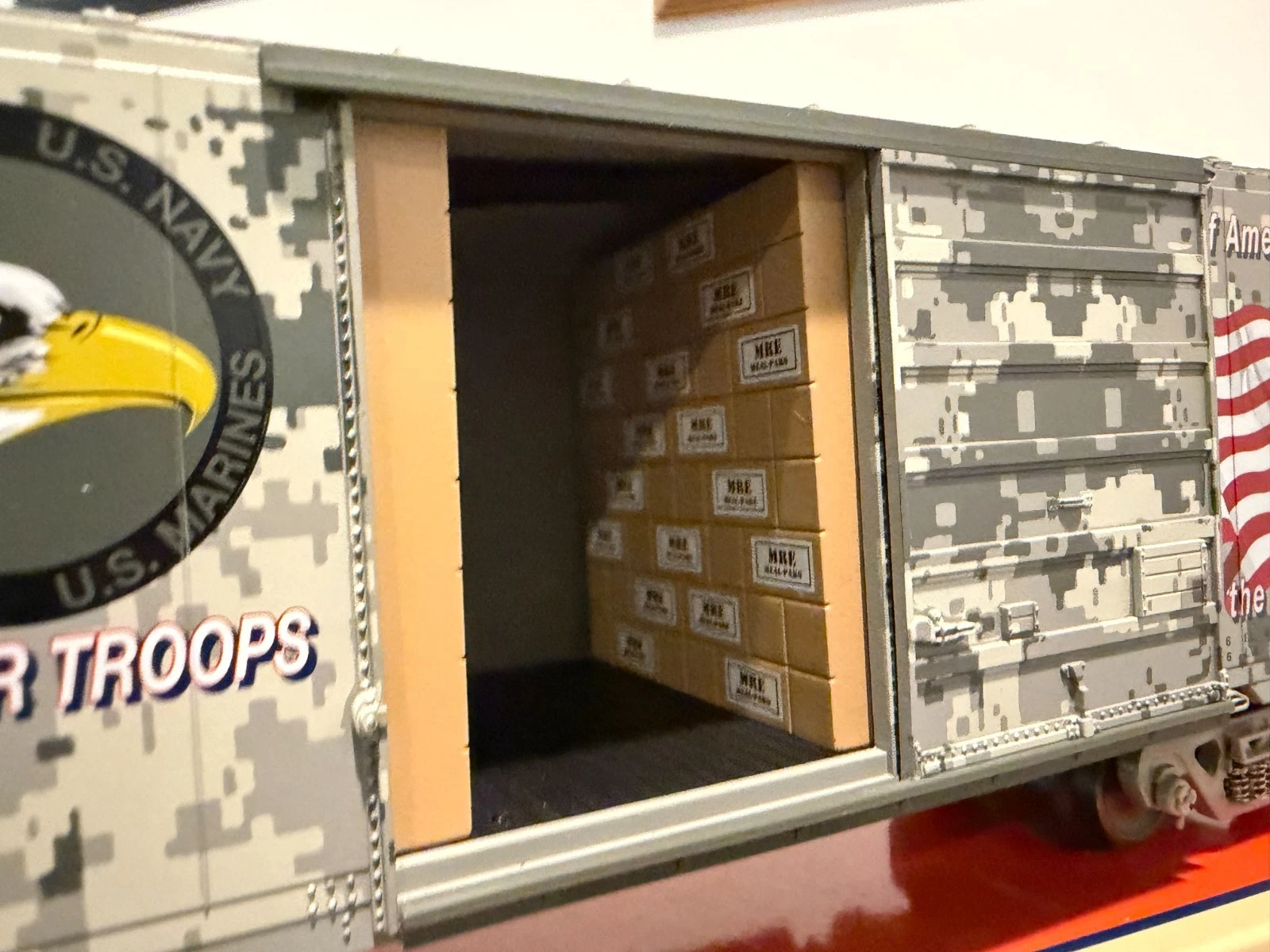 Lionel 6-58509 LCCA 2013 Norfolk Southern PS-1 Lighted Flag Box Car NIB — photo 2