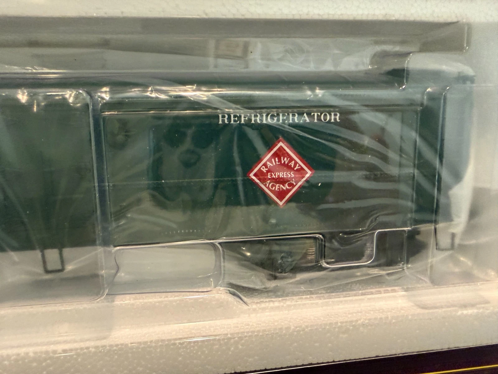 MTH 20-94136 Railway Express Agency R50B Reefer Car NIB — photo 2