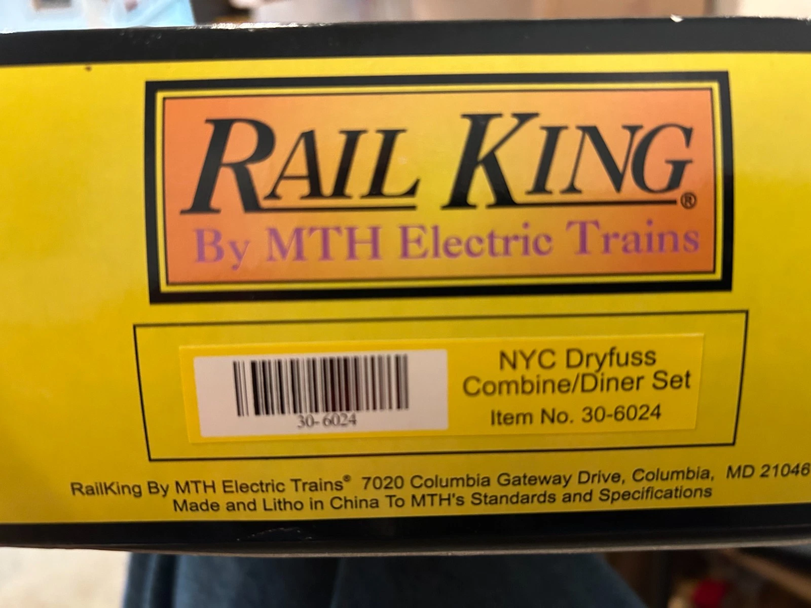 The MTH 30-6024 New York Central Dryfuss Combine Diner set is a ready-to-go pre-built — photo 3